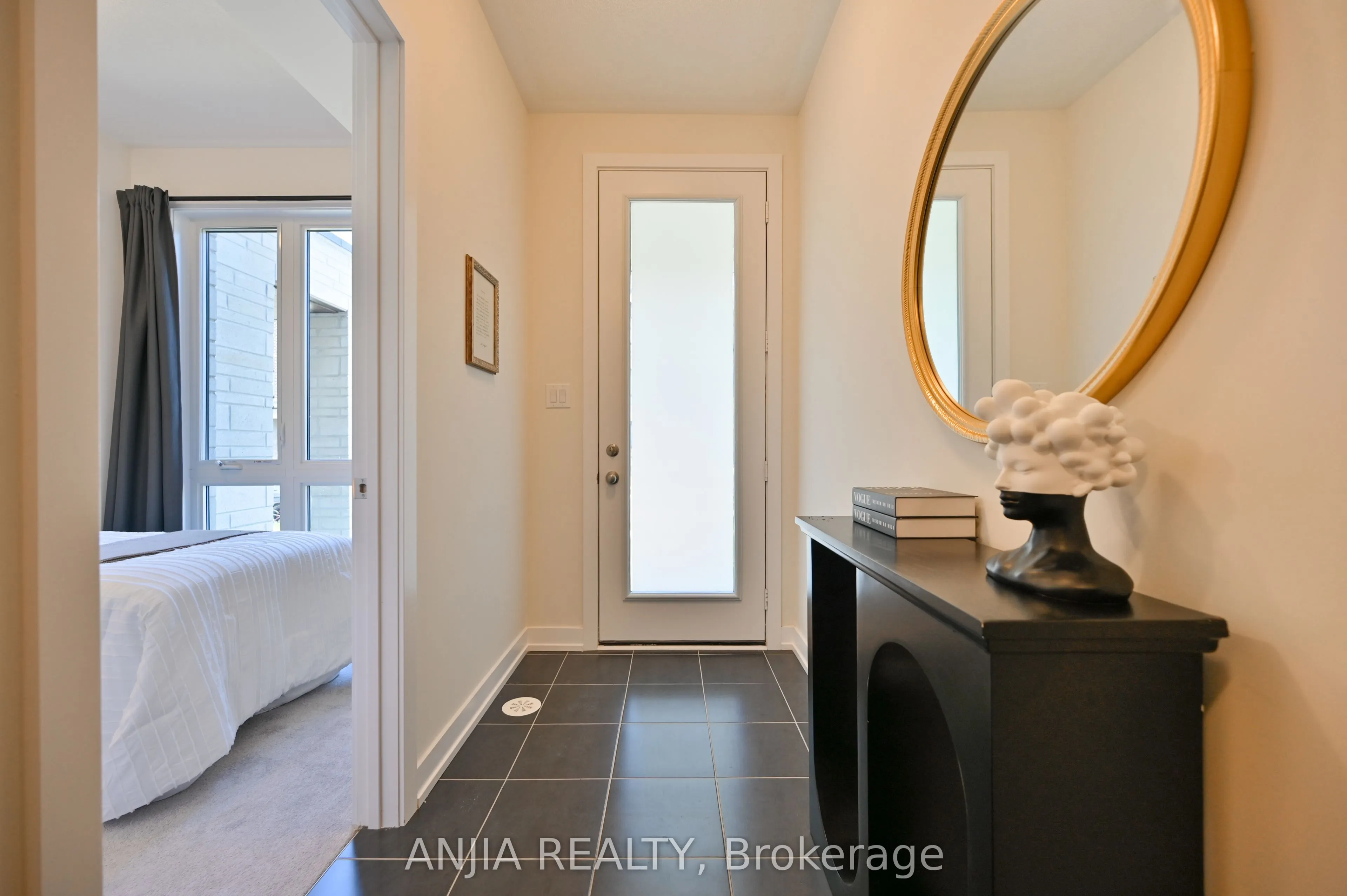100 Stauffer Crescent