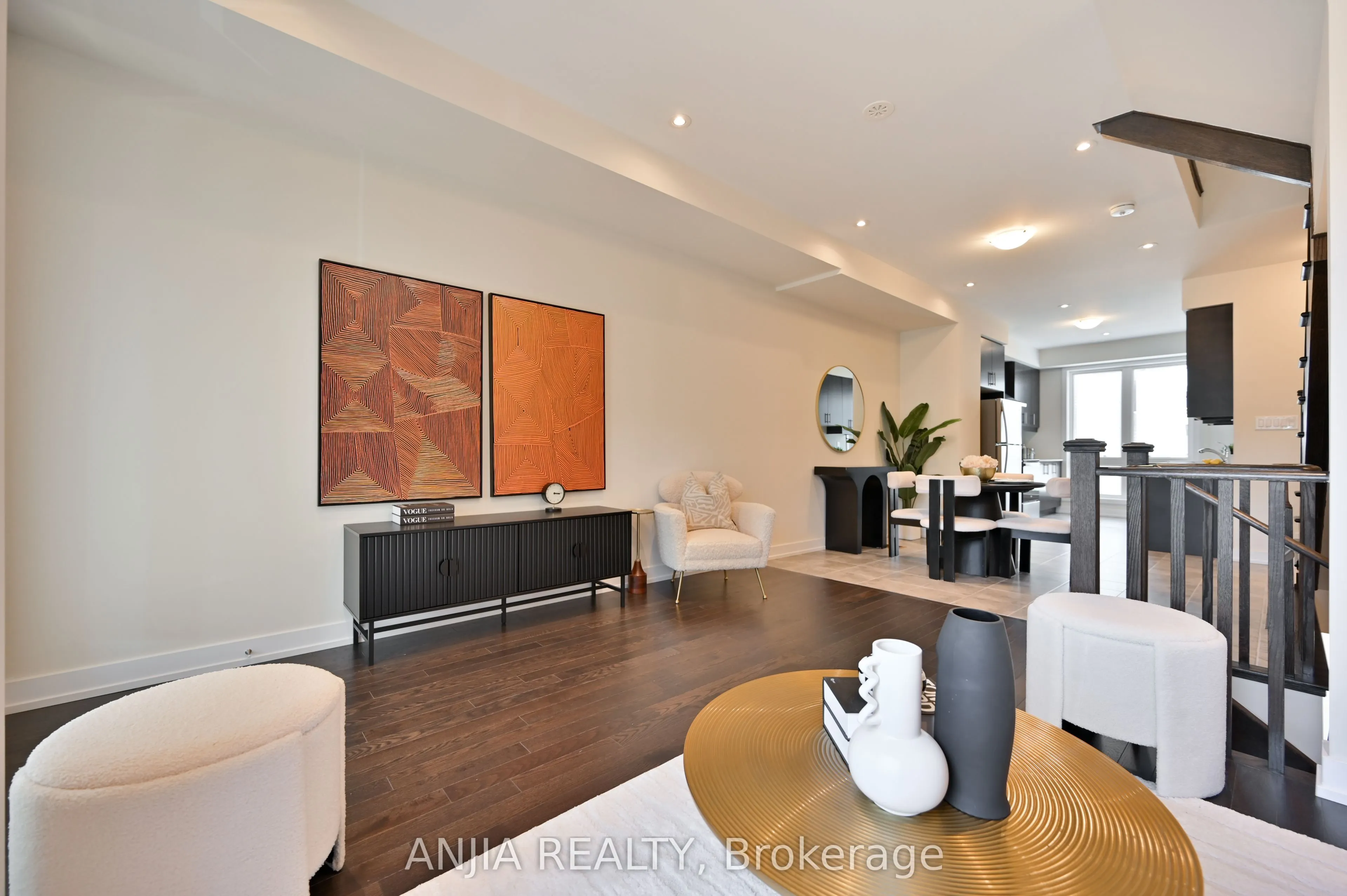 100 Stauffer Crescent