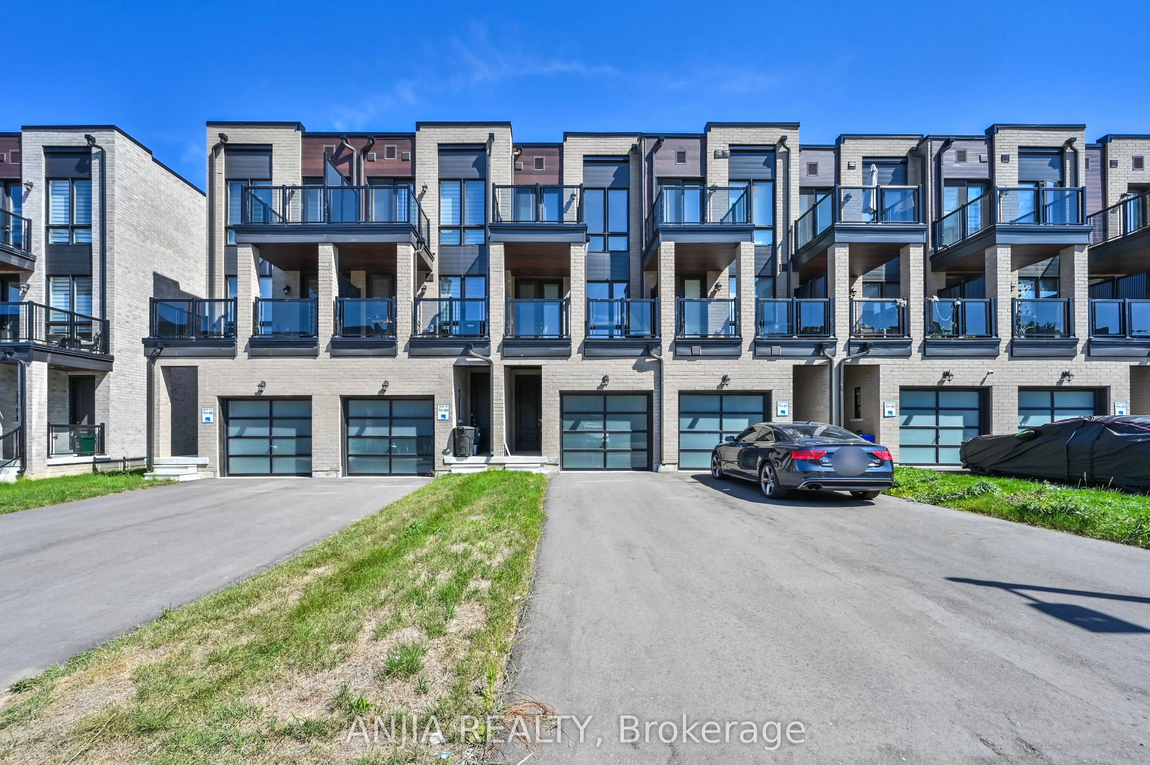 100 Stauffer Crescent