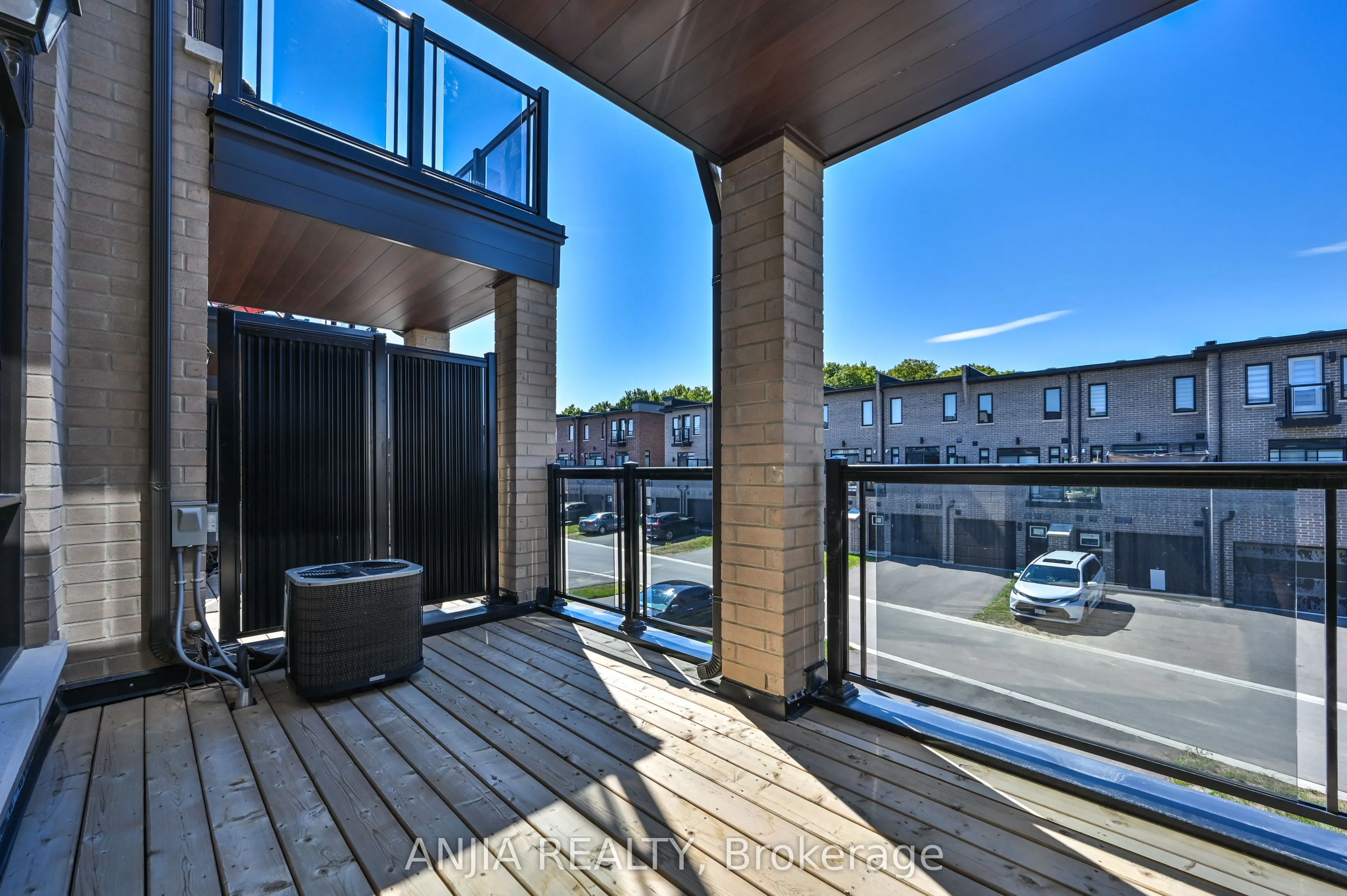 100 Stauffer Crescent