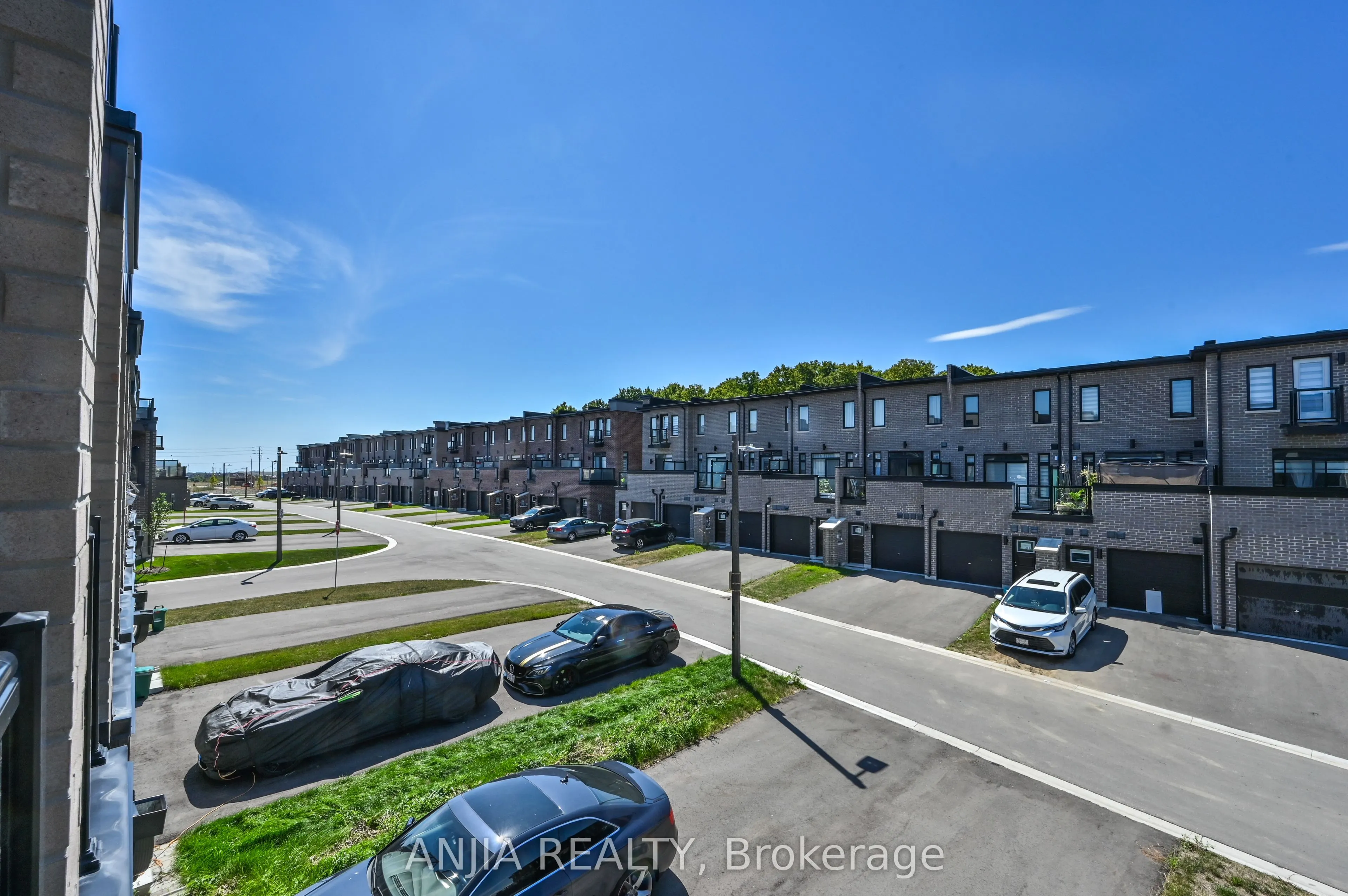100 Stauffer Crescent