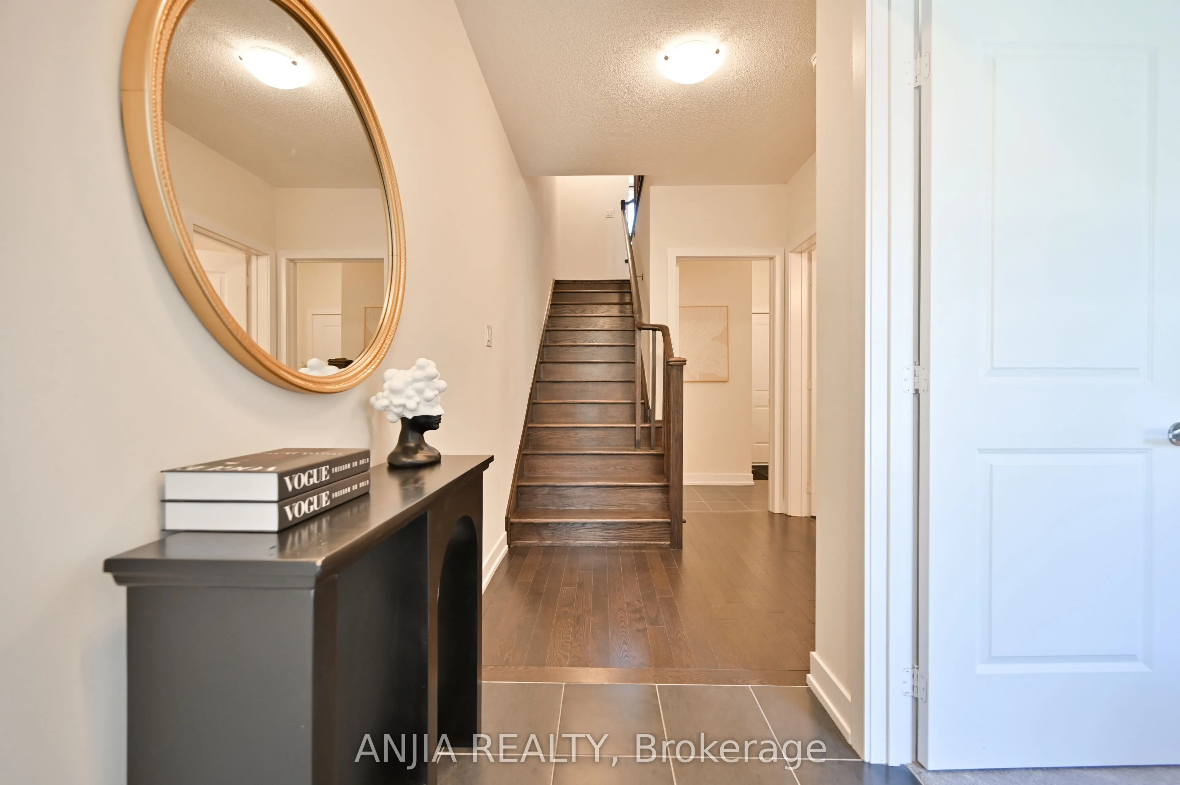 100 Stauffer Crescent