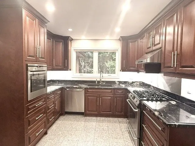 3 Fonthill Boulevard