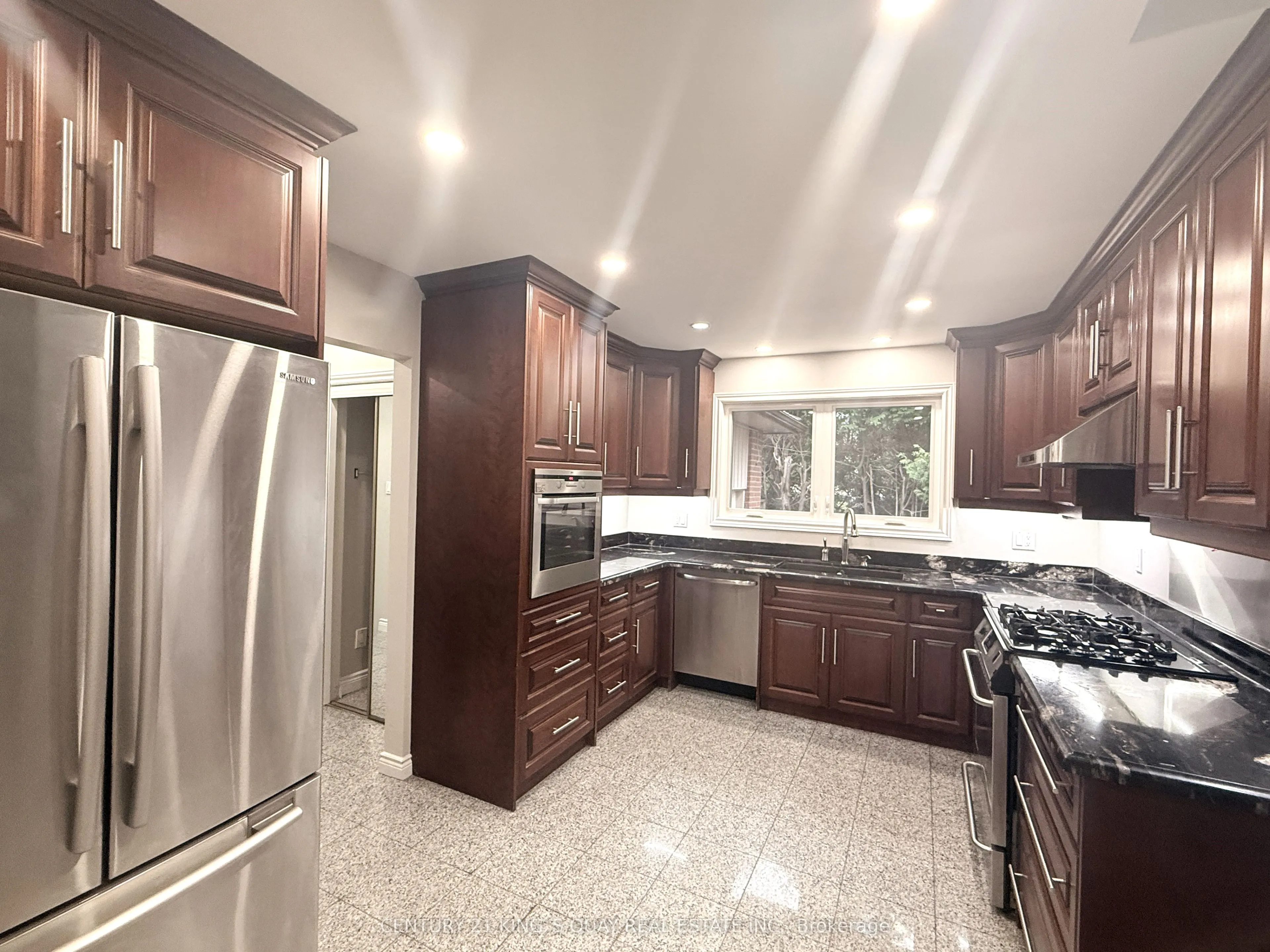 3 Fonthill Boulevard