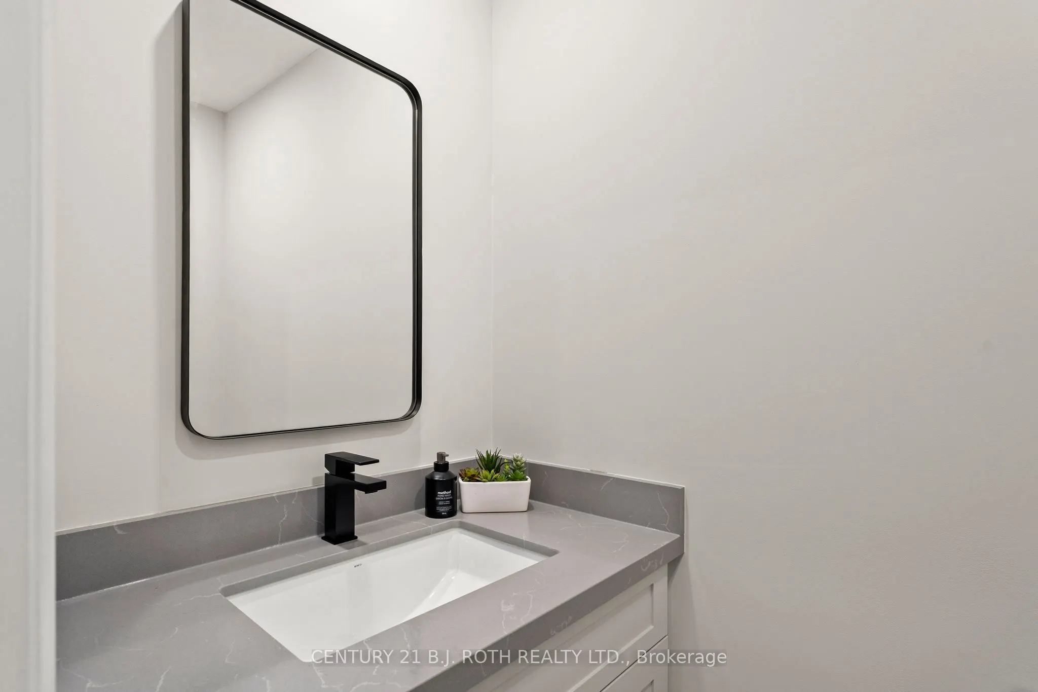 8032 KIPLING Avenue, #15