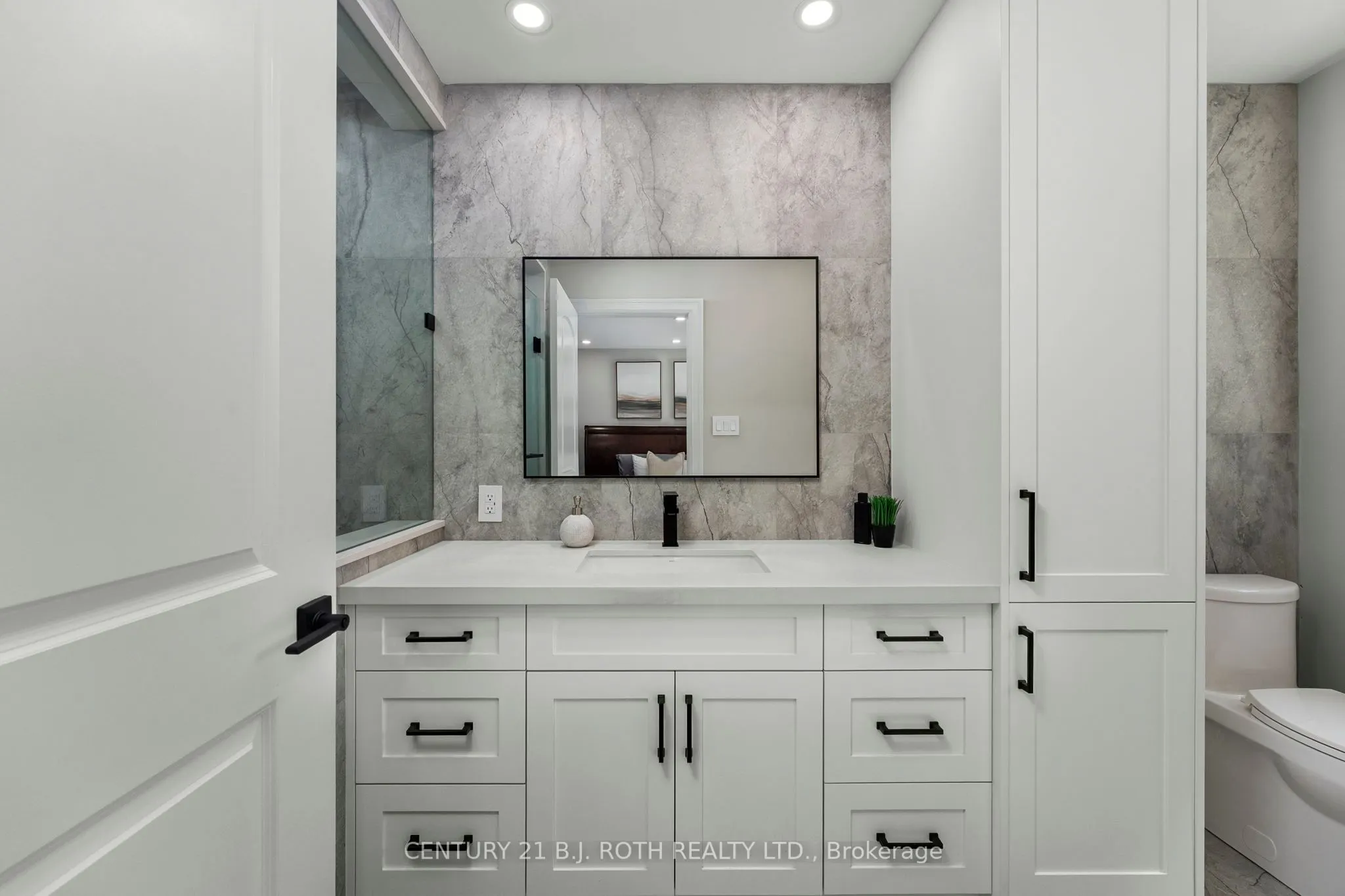 8032 KIPLING Avenue, #15