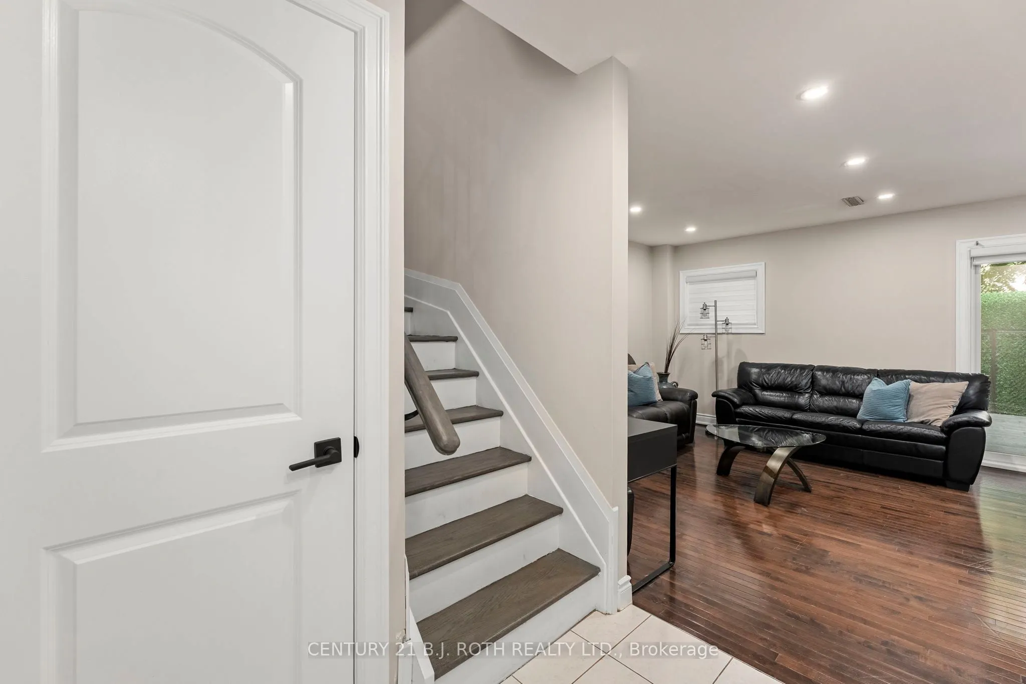 8032 KIPLING Avenue, #15