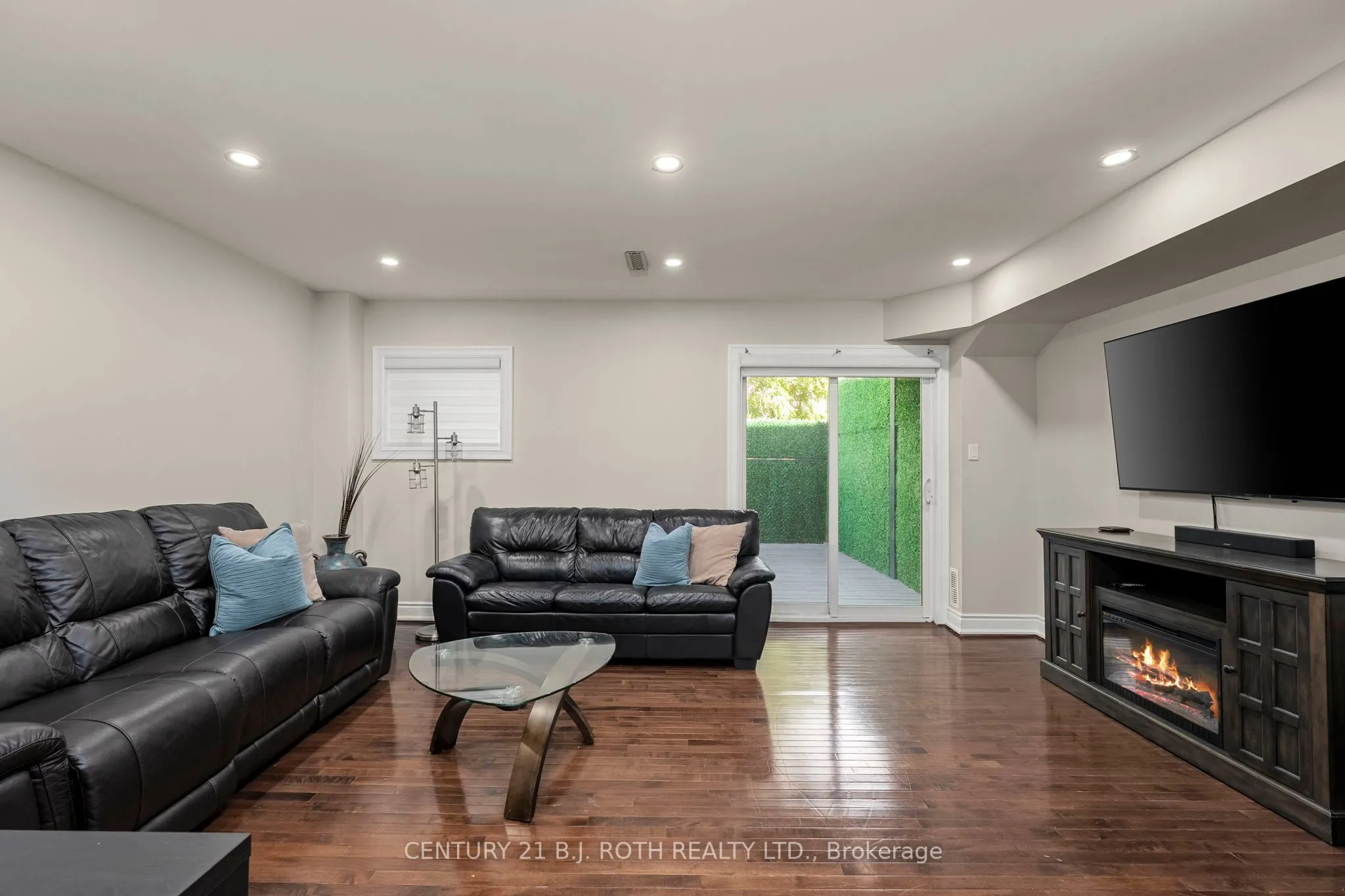 8032 KIPLING Avenue, #15