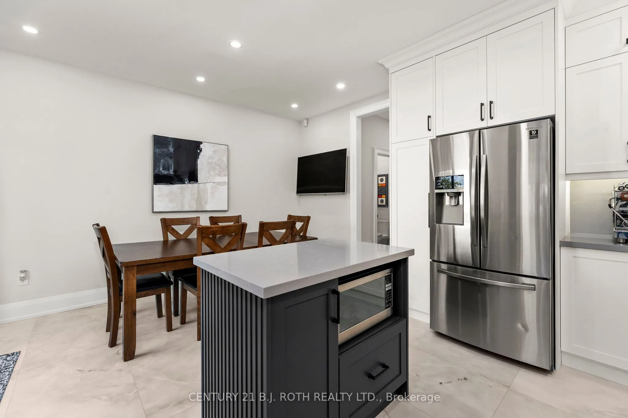 8032 KIPLING Avenue, #15