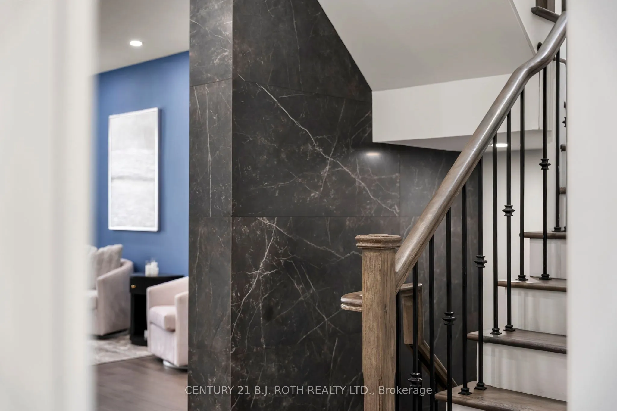 8032 KIPLING Avenue, #15