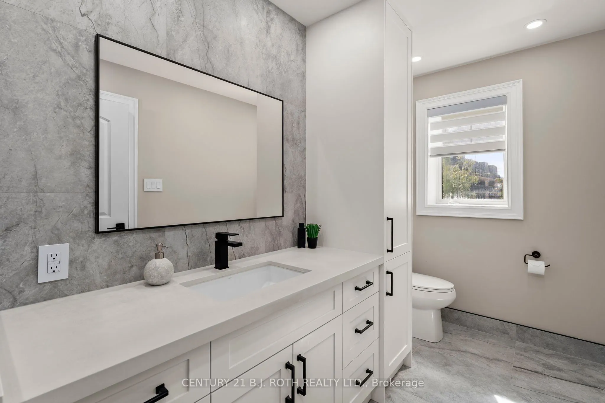 8032 KIPLING Avenue, #15
