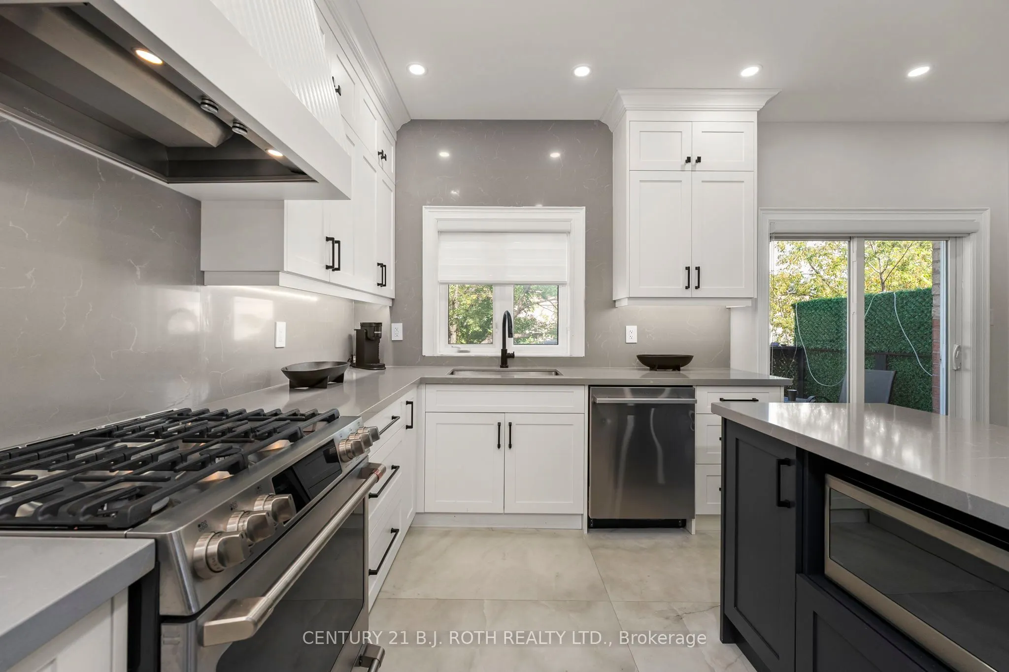 8032 KIPLING Avenue, #15