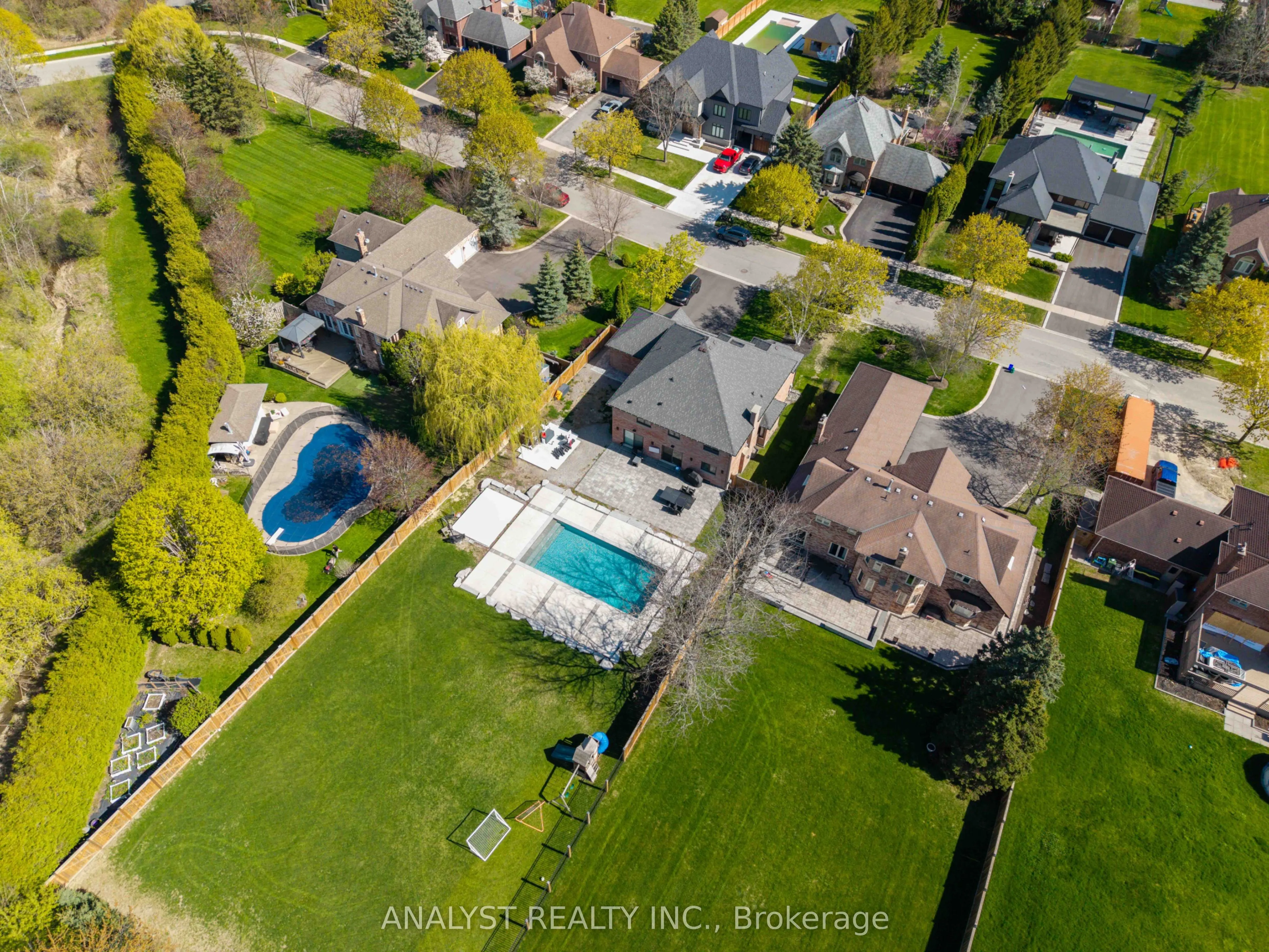 42 Robinson Road