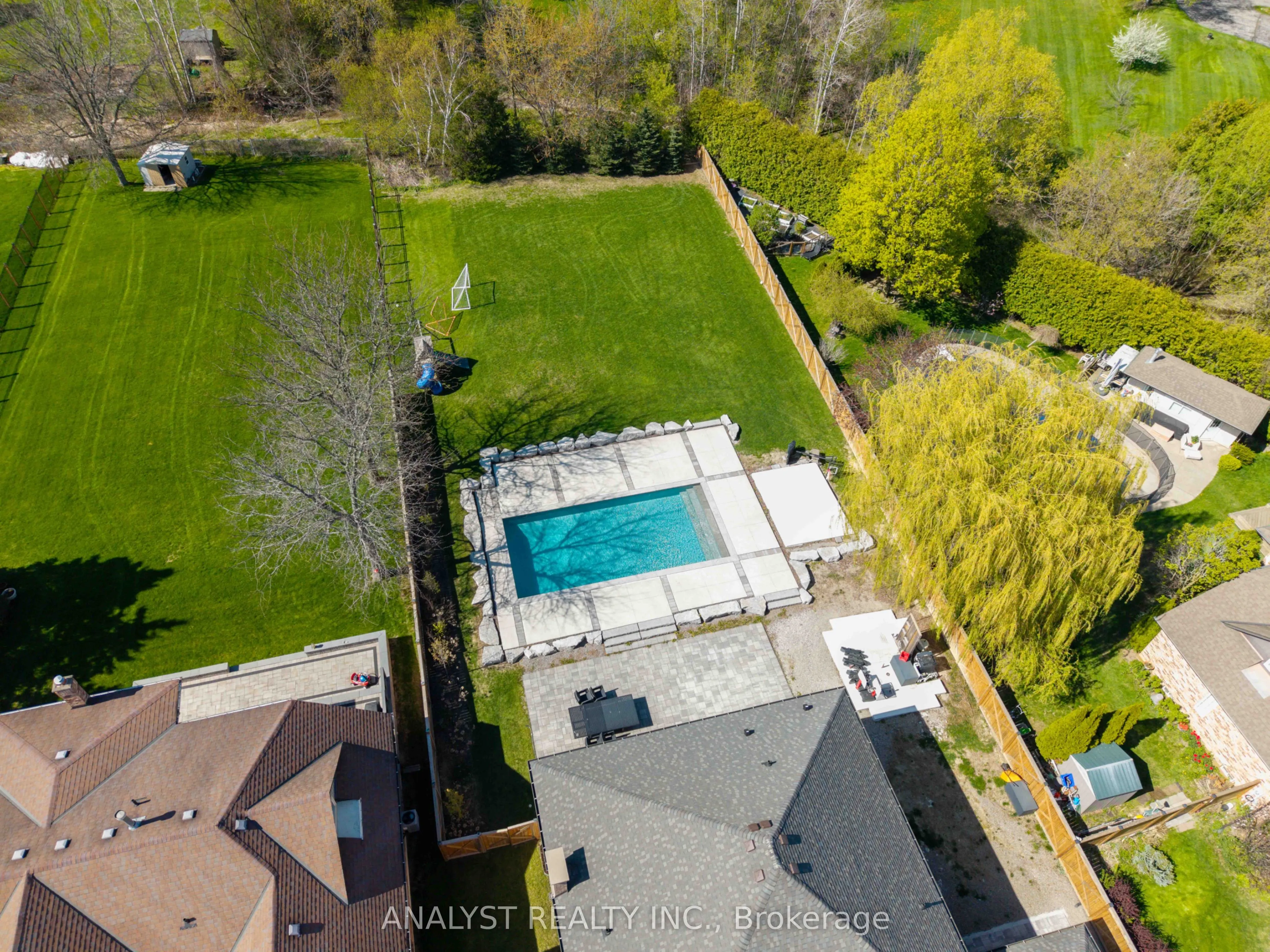 42 Robinson Road