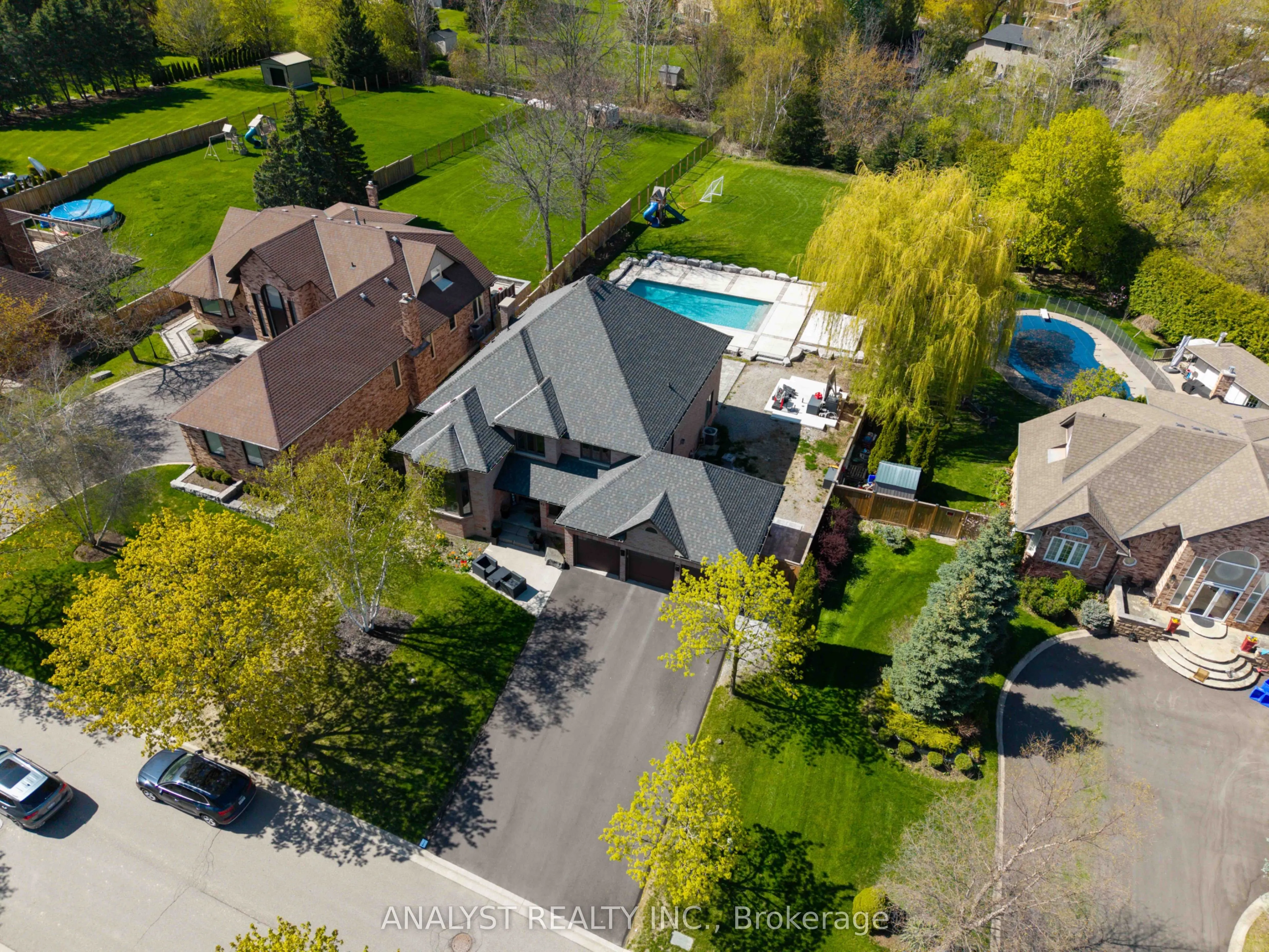 42 Robinson Road