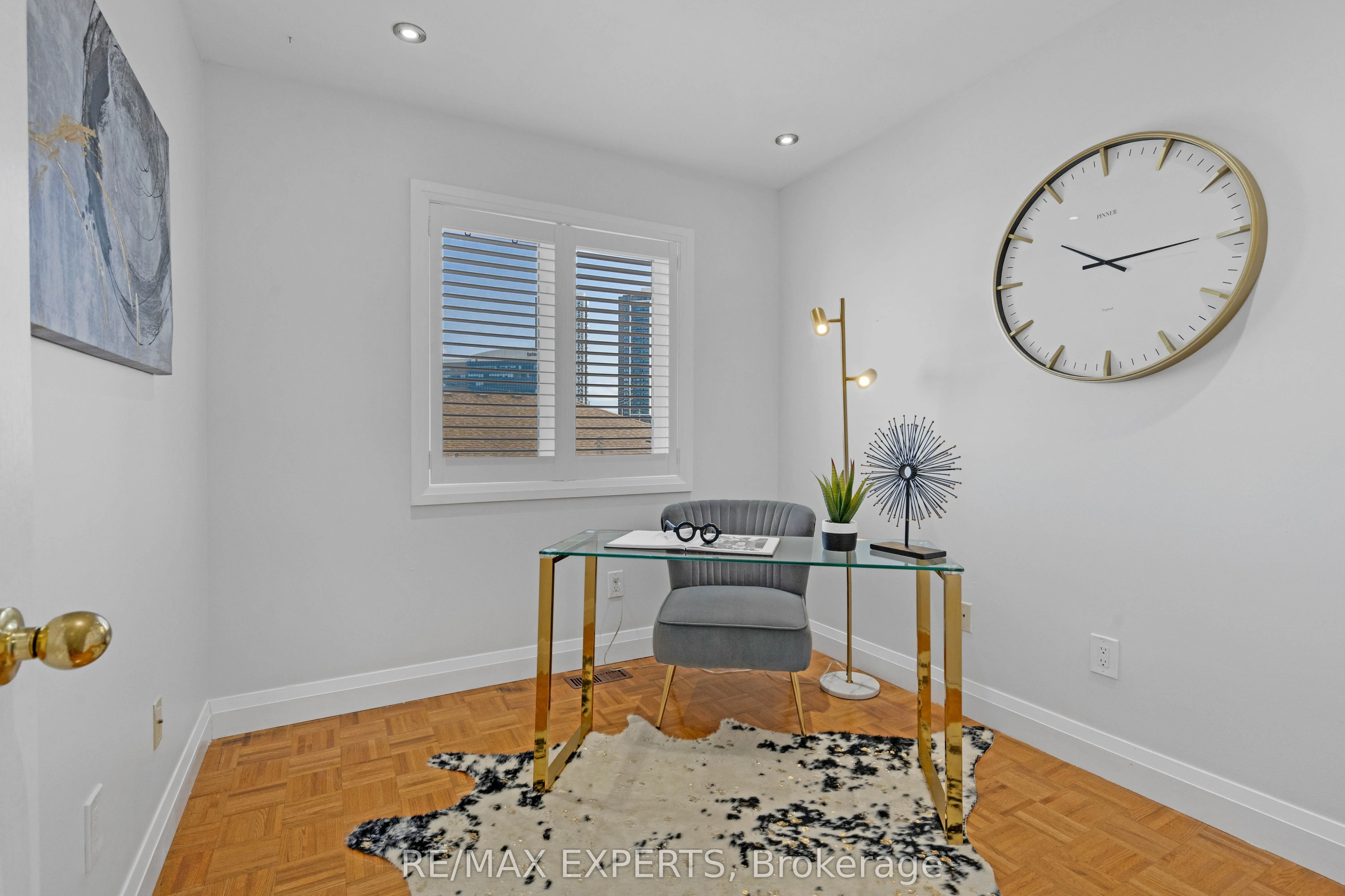19 Foxchase Avenue, #32