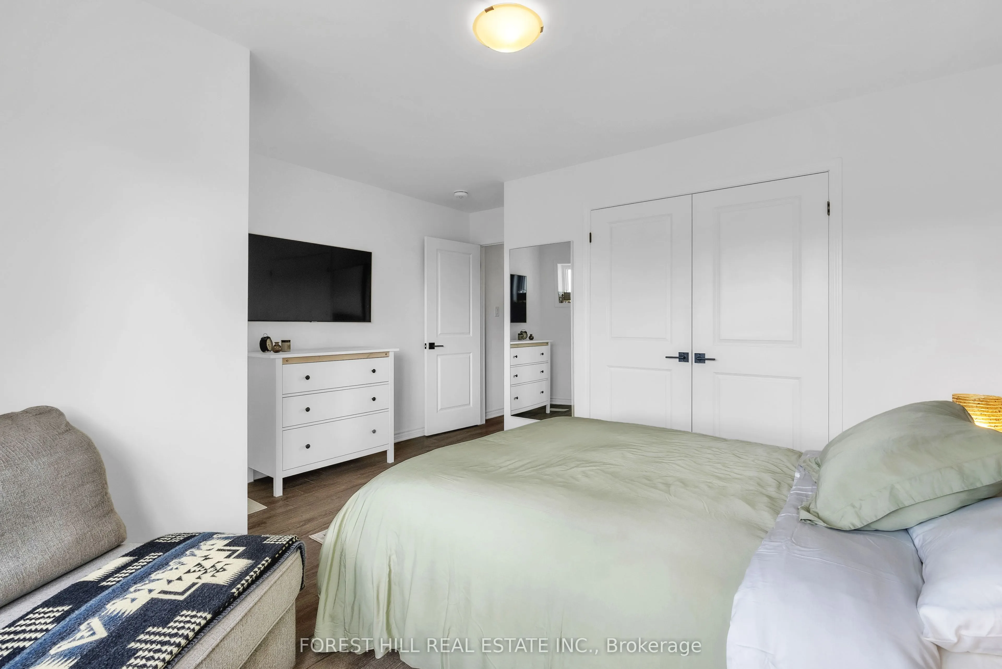 742 Trumbley Place S, #742