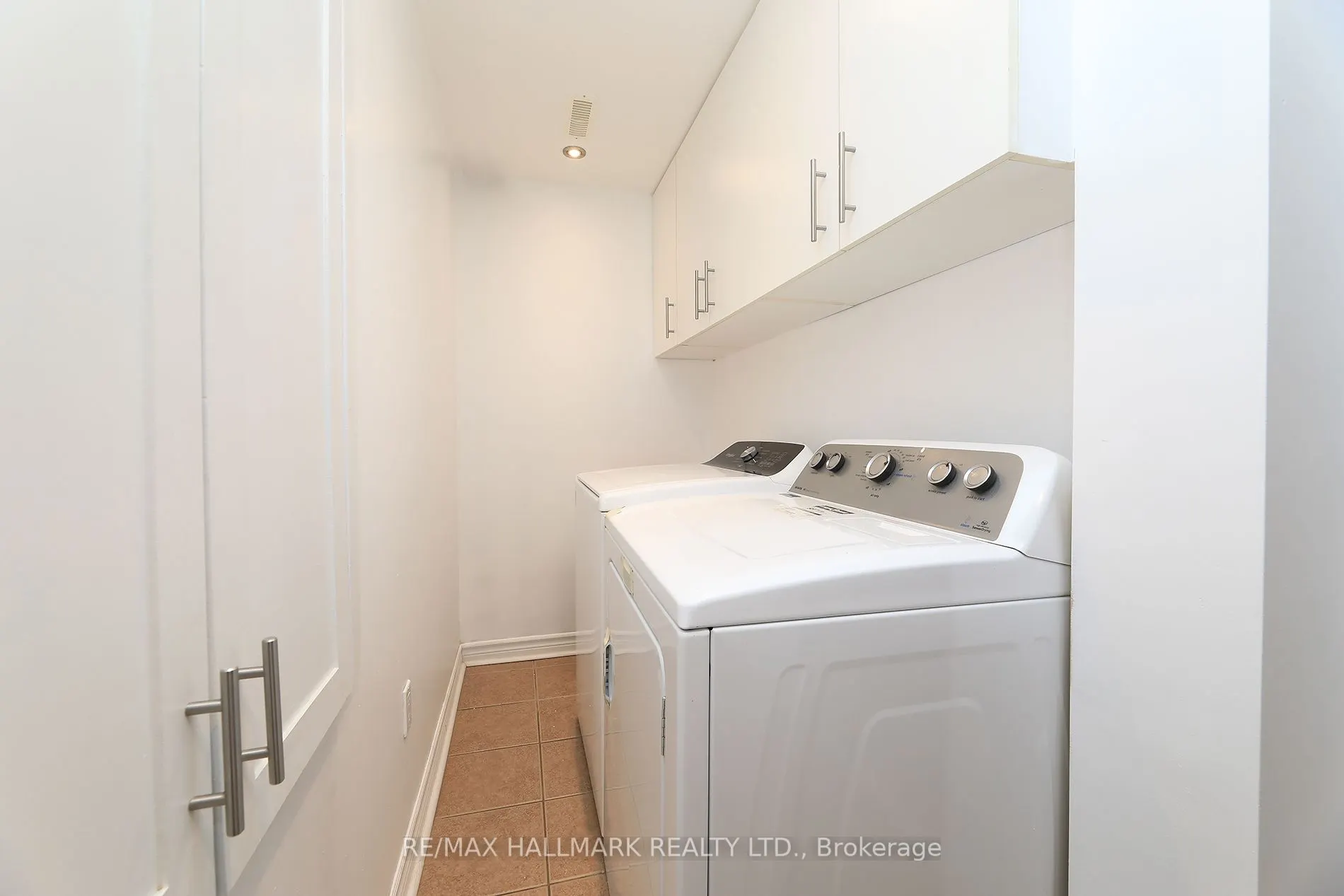 64 Madeira Avenue, #Lower