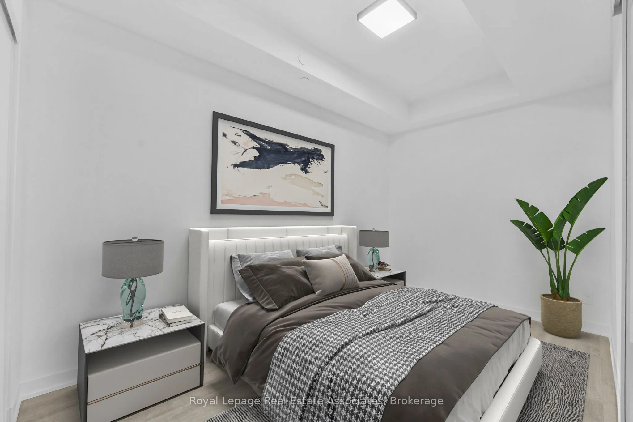 8119 Birchmount Road, #738