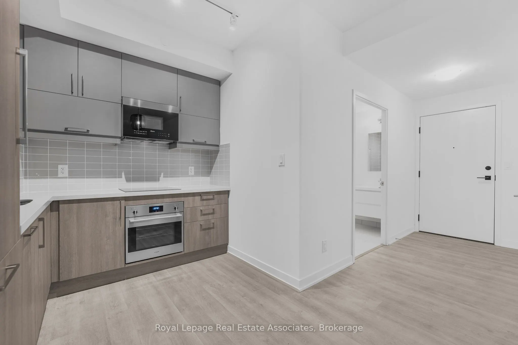 8119 Birchmount Road, #738