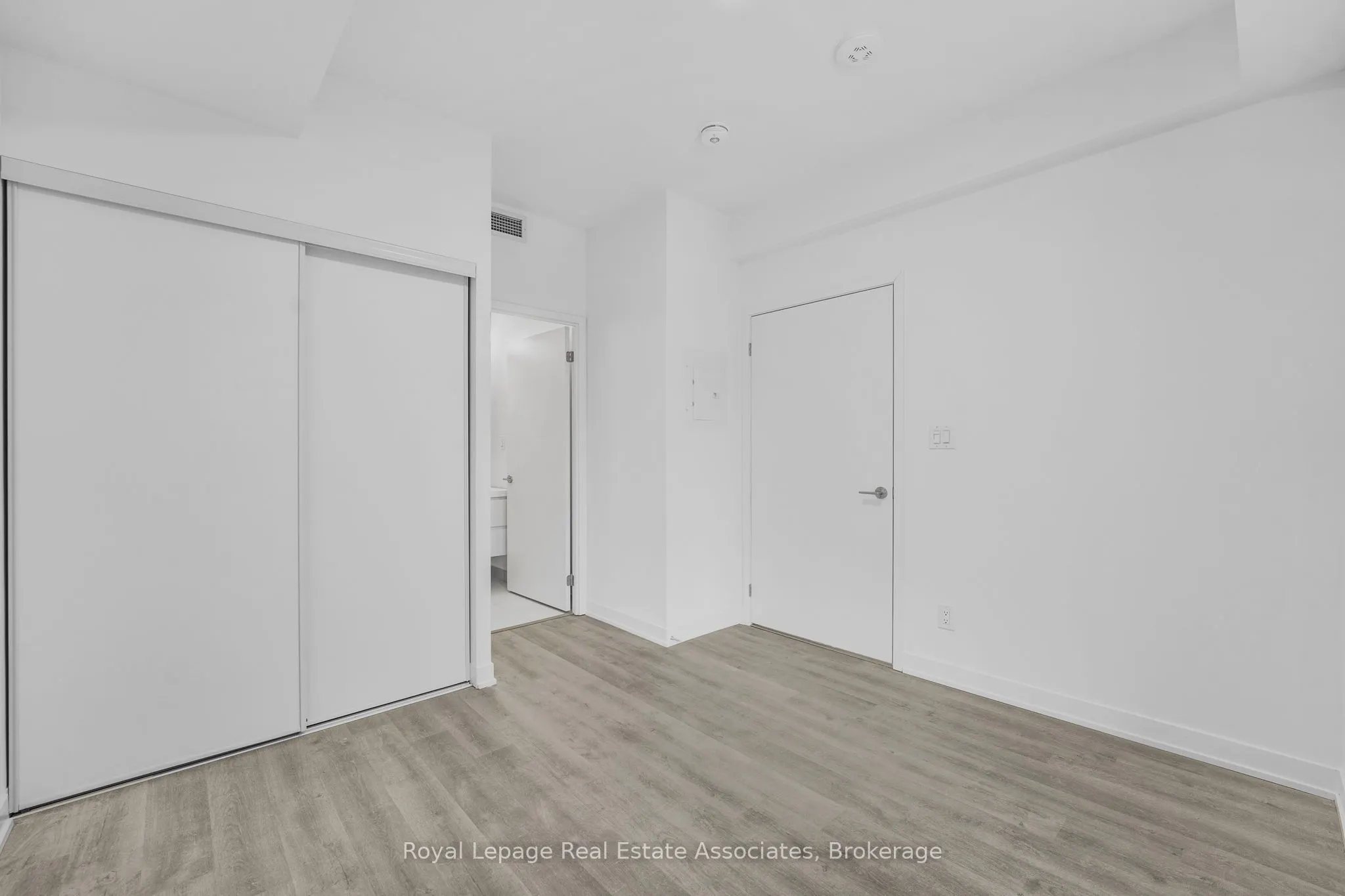 8119 Birchmount Road, #738