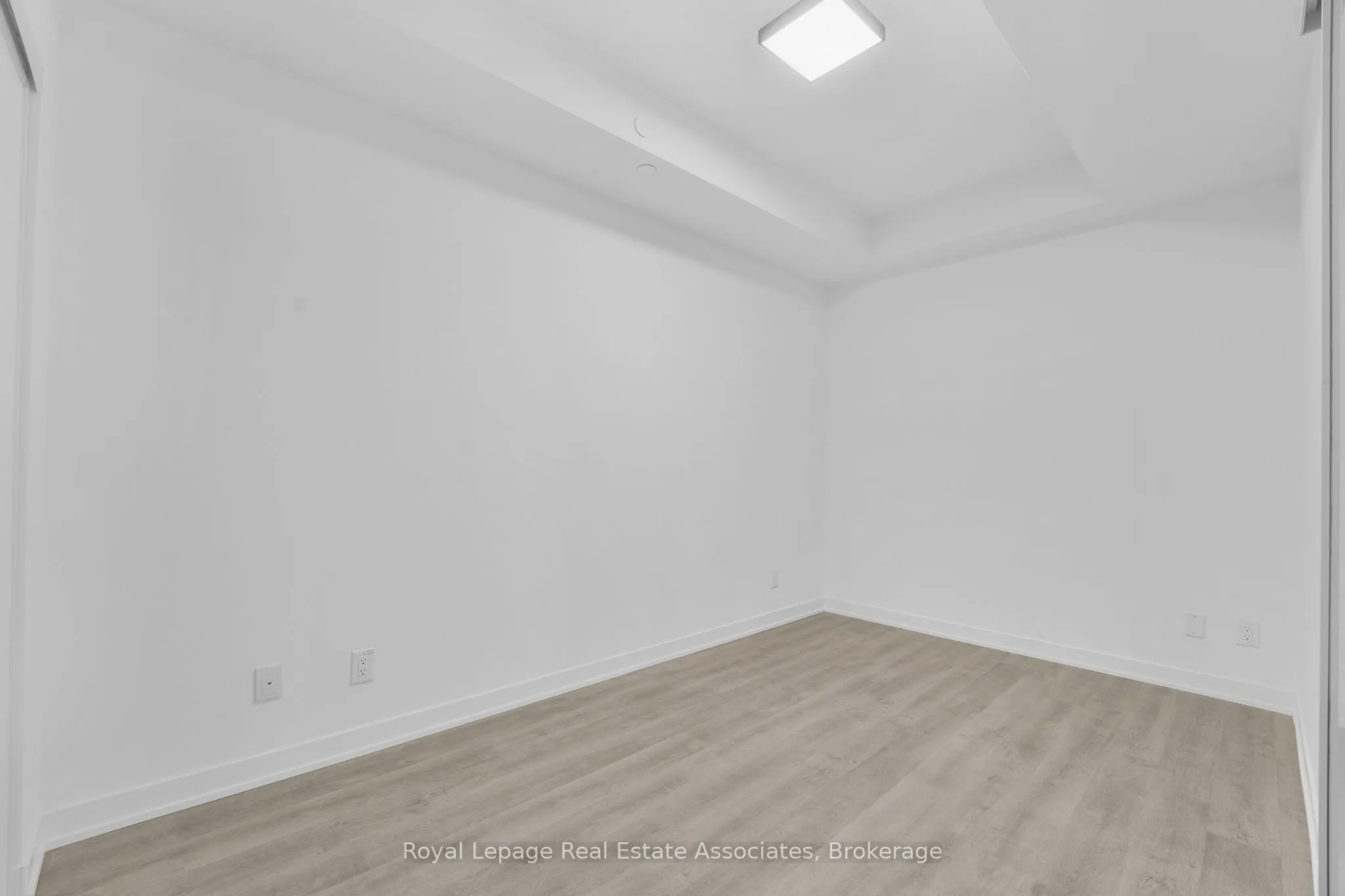 8119 Birchmount Road, #738