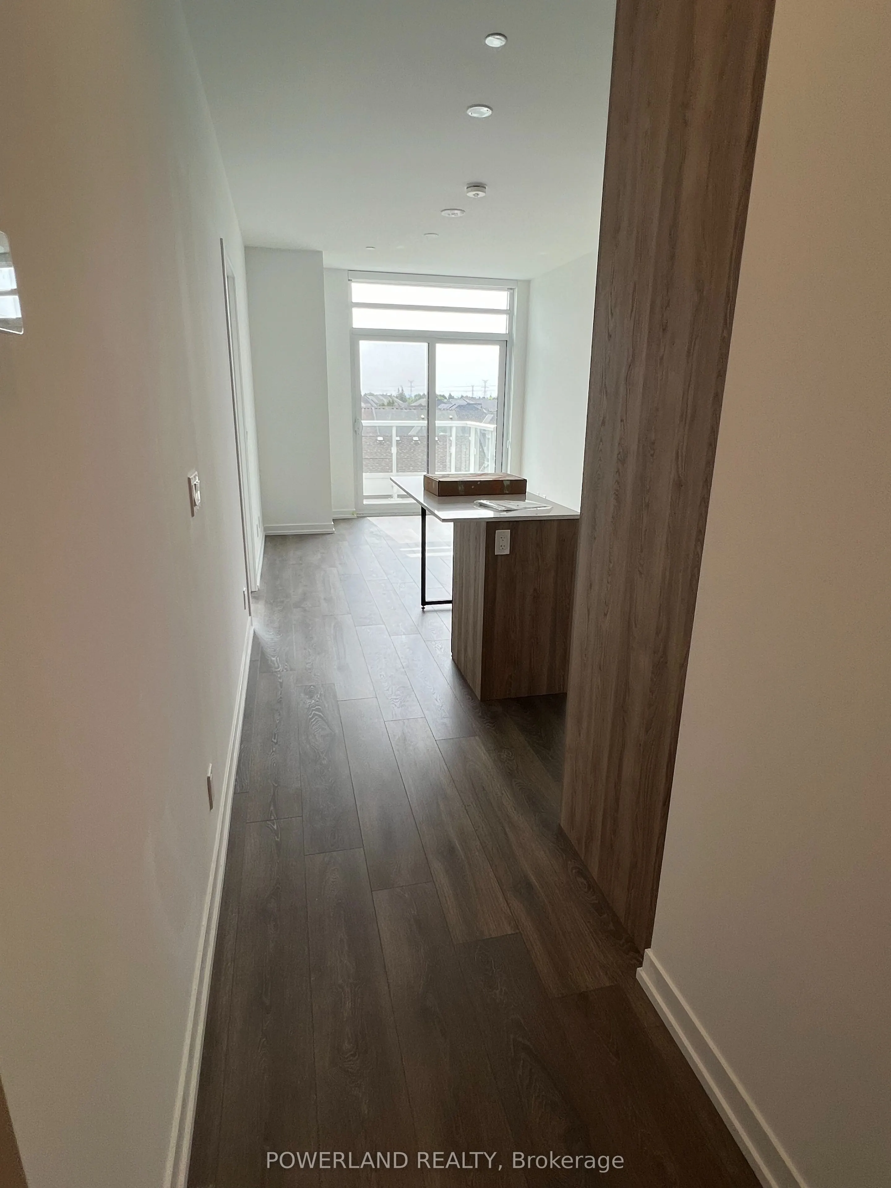8 Beverley Glen Boulevard, #525