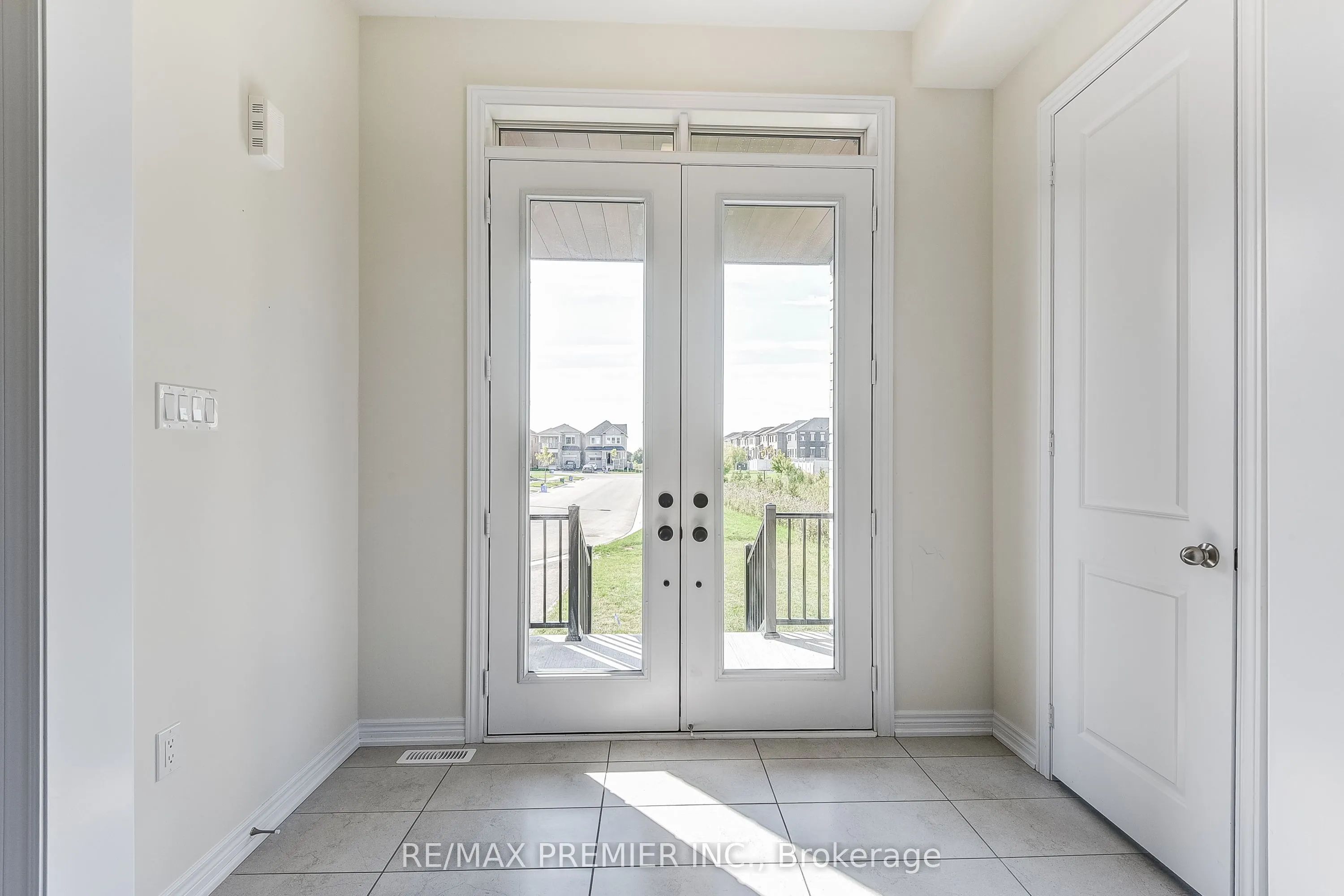 20 Kesterfarm Place