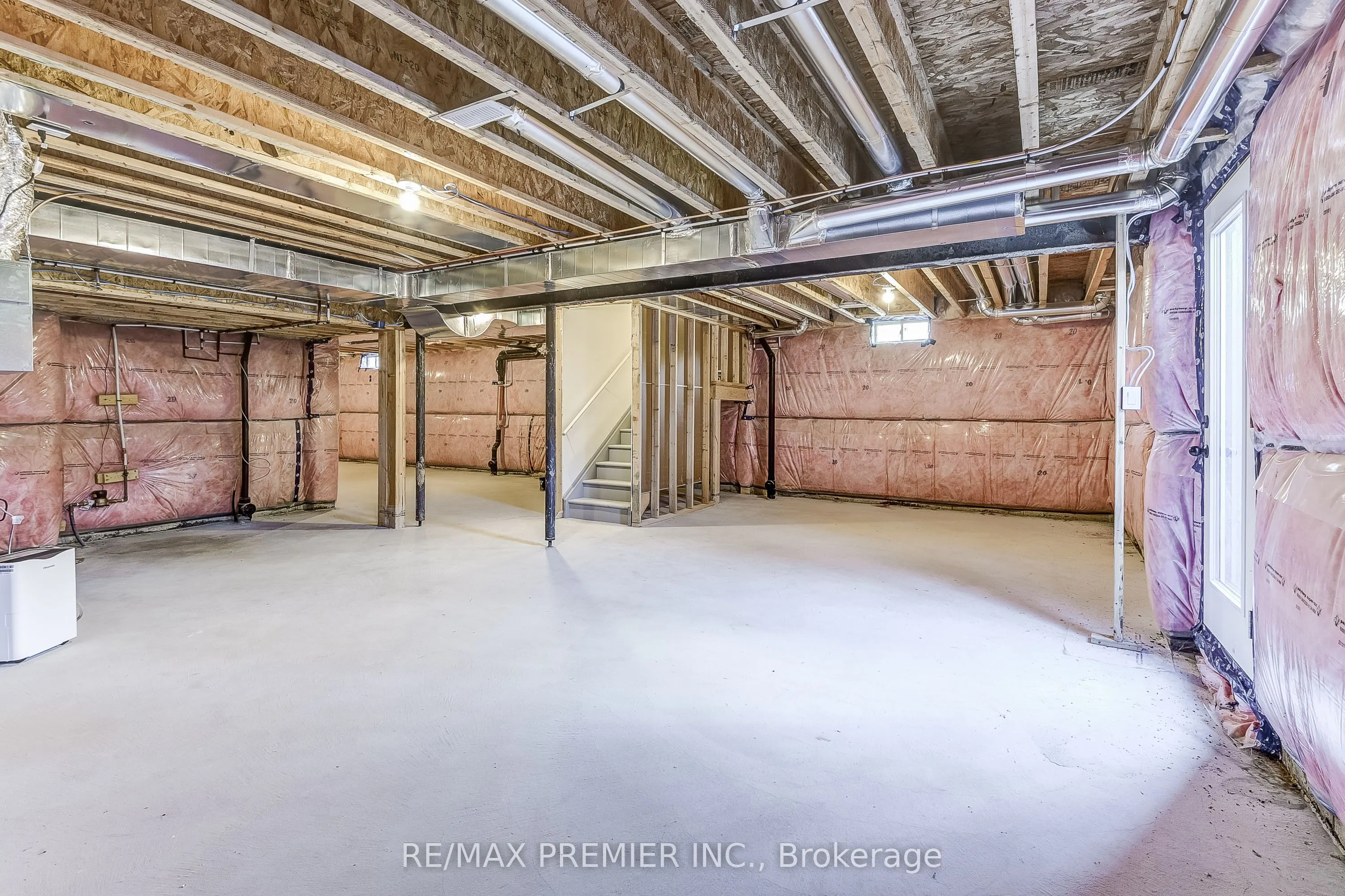 20 Kesterfarm Place