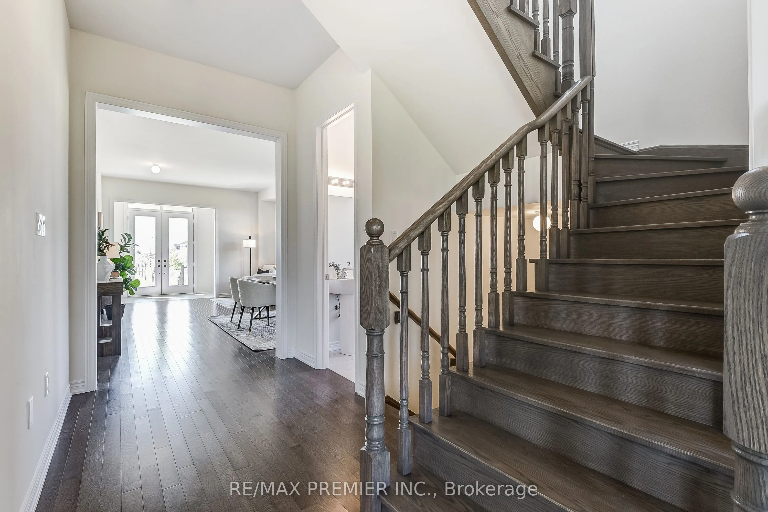 20 Kesterfarm Place