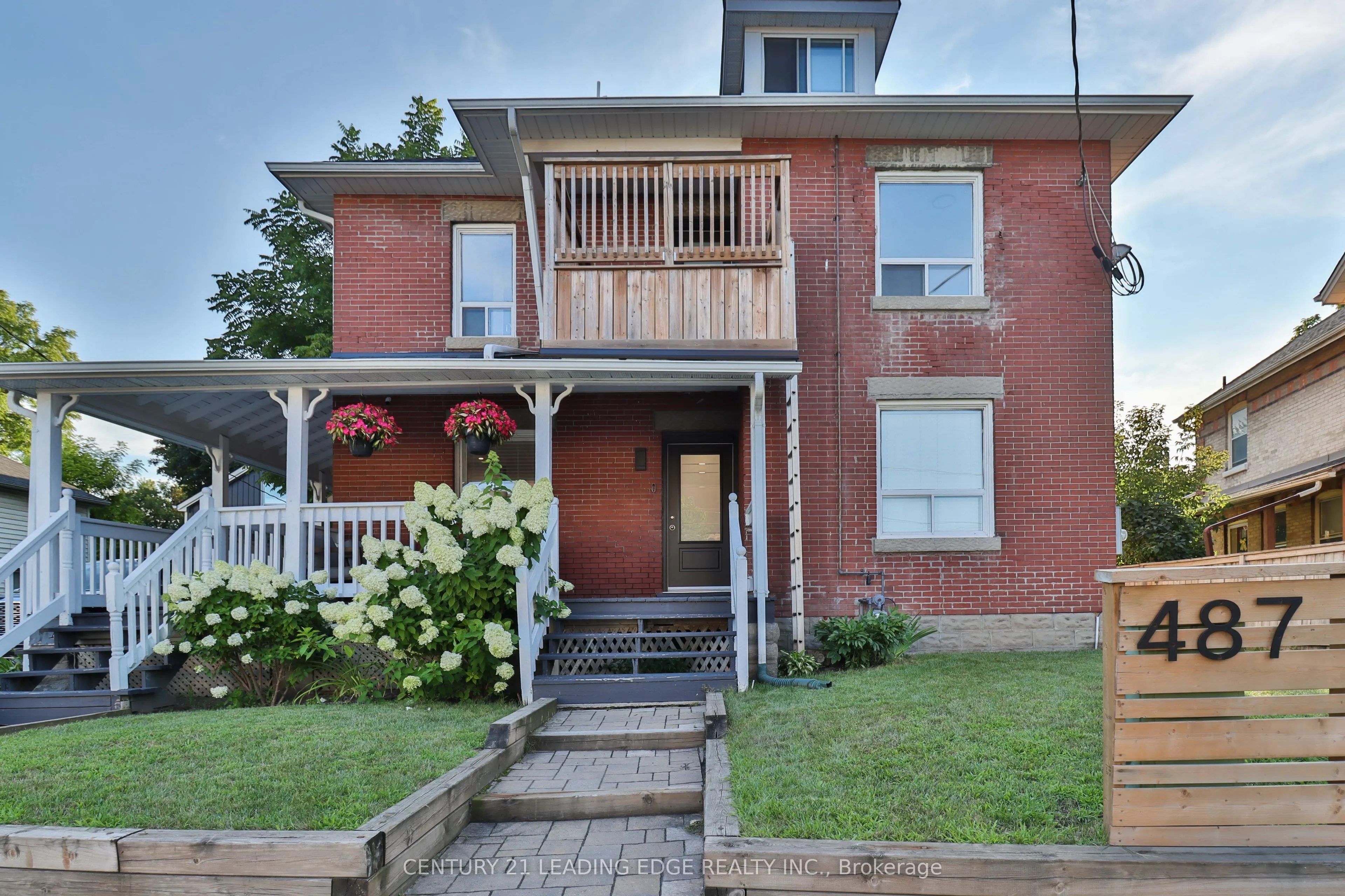 487 Eagle Street, #C