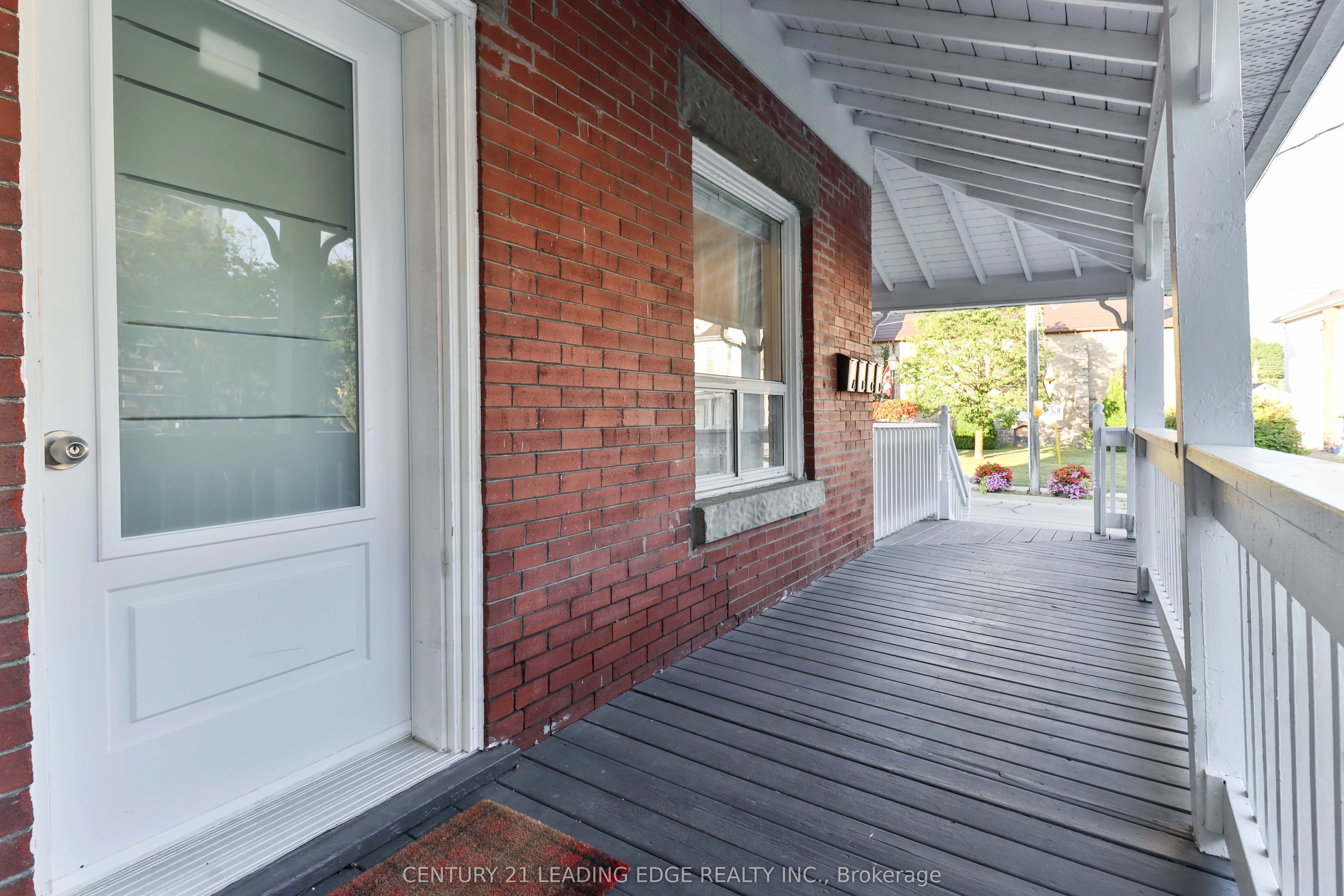 487 Eagle Street, #C
