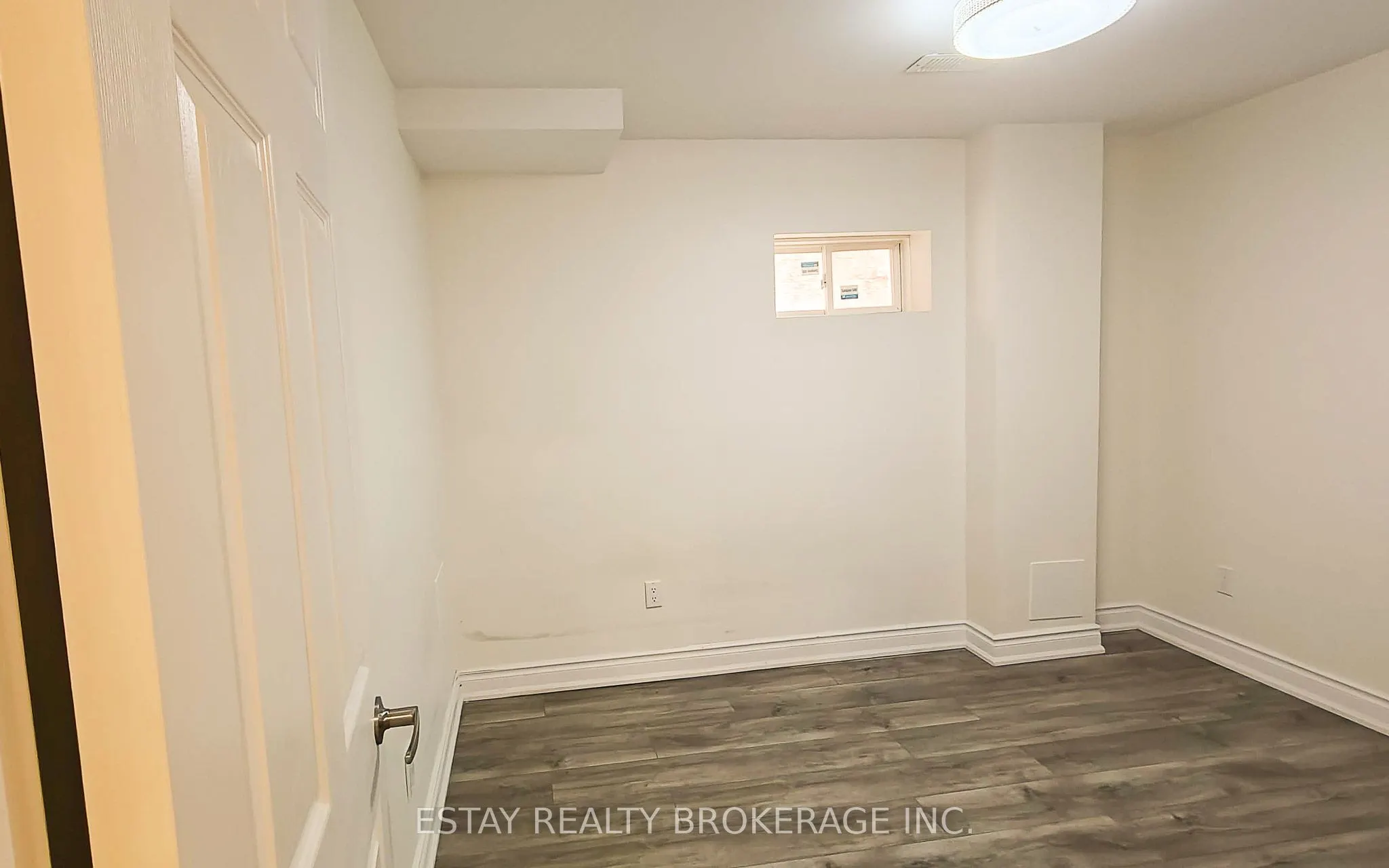 6 Reynolds Crescent, #Basement