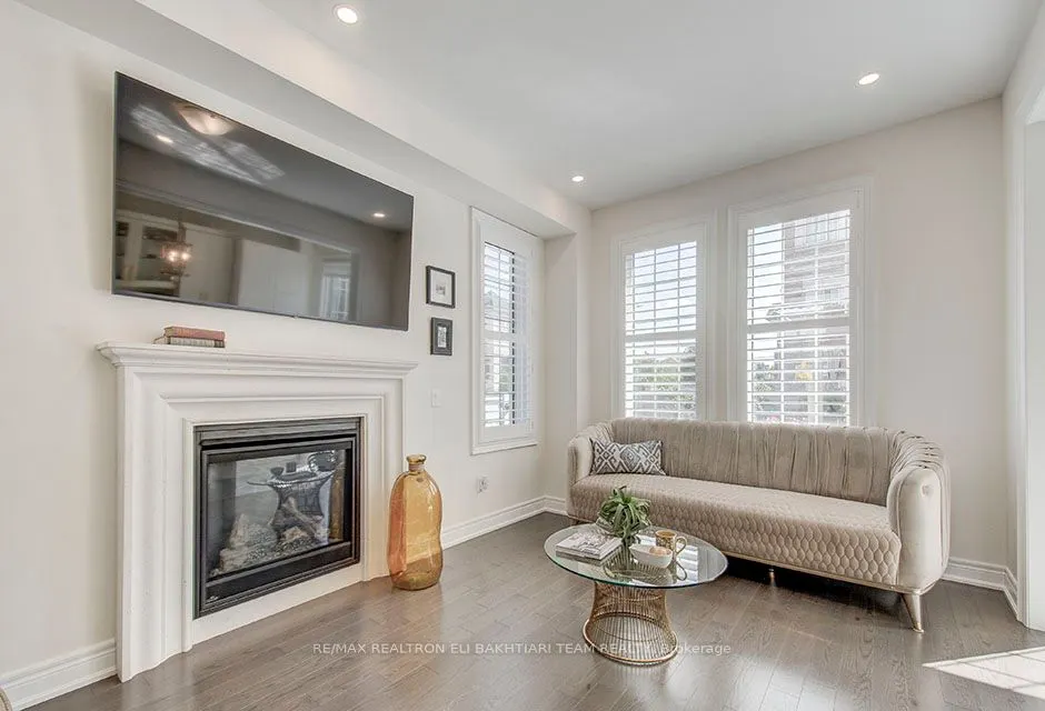 43 Drizzel Crescent, #CORNER LOT