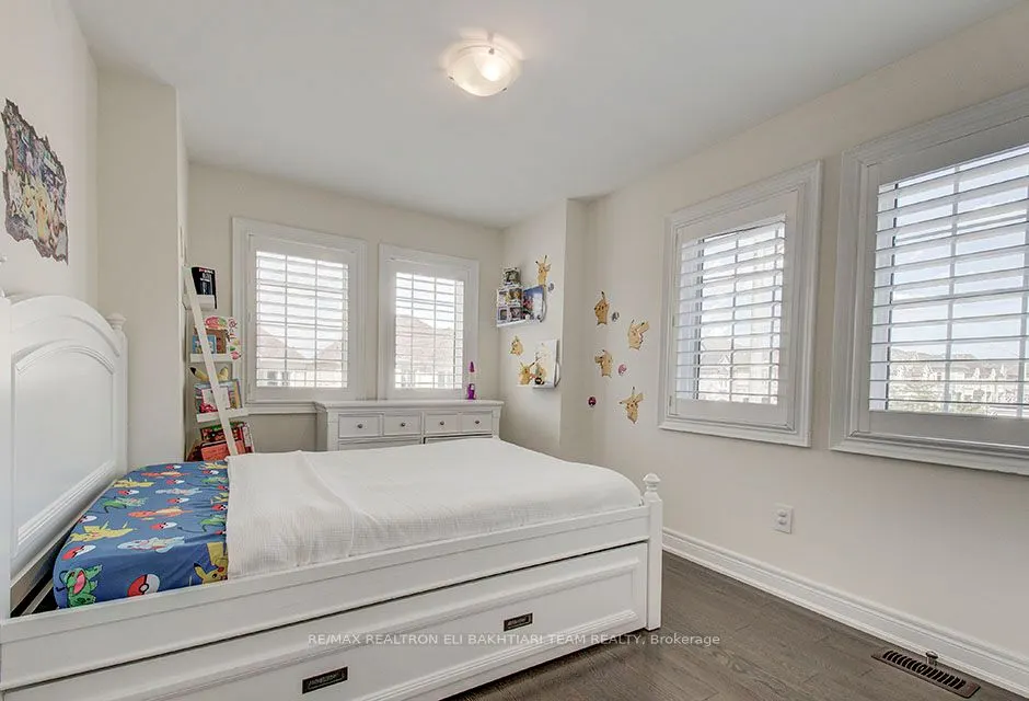 43 Drizzel Crescent, #CORNER LOT