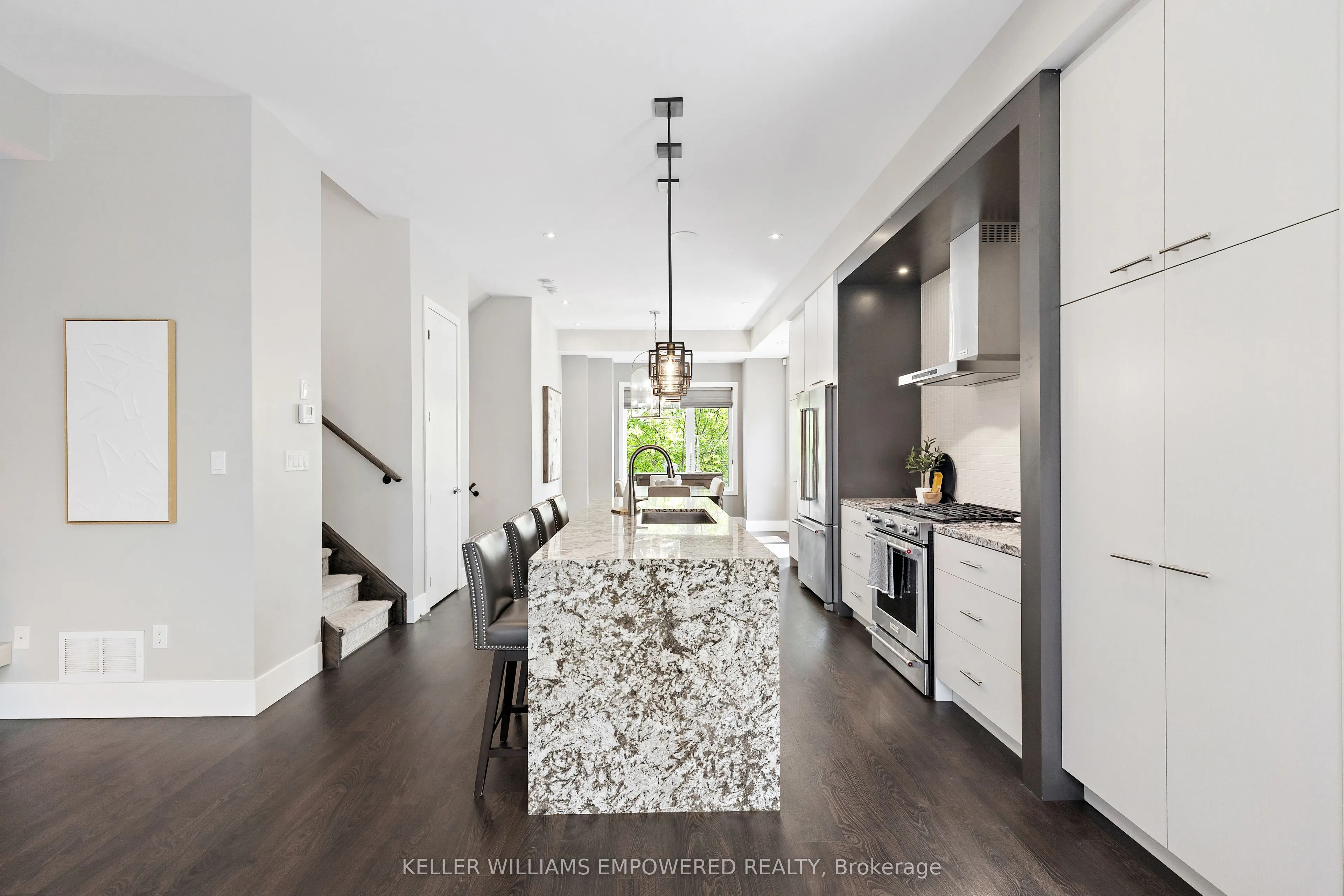 10558 Bayview Avenue, #8