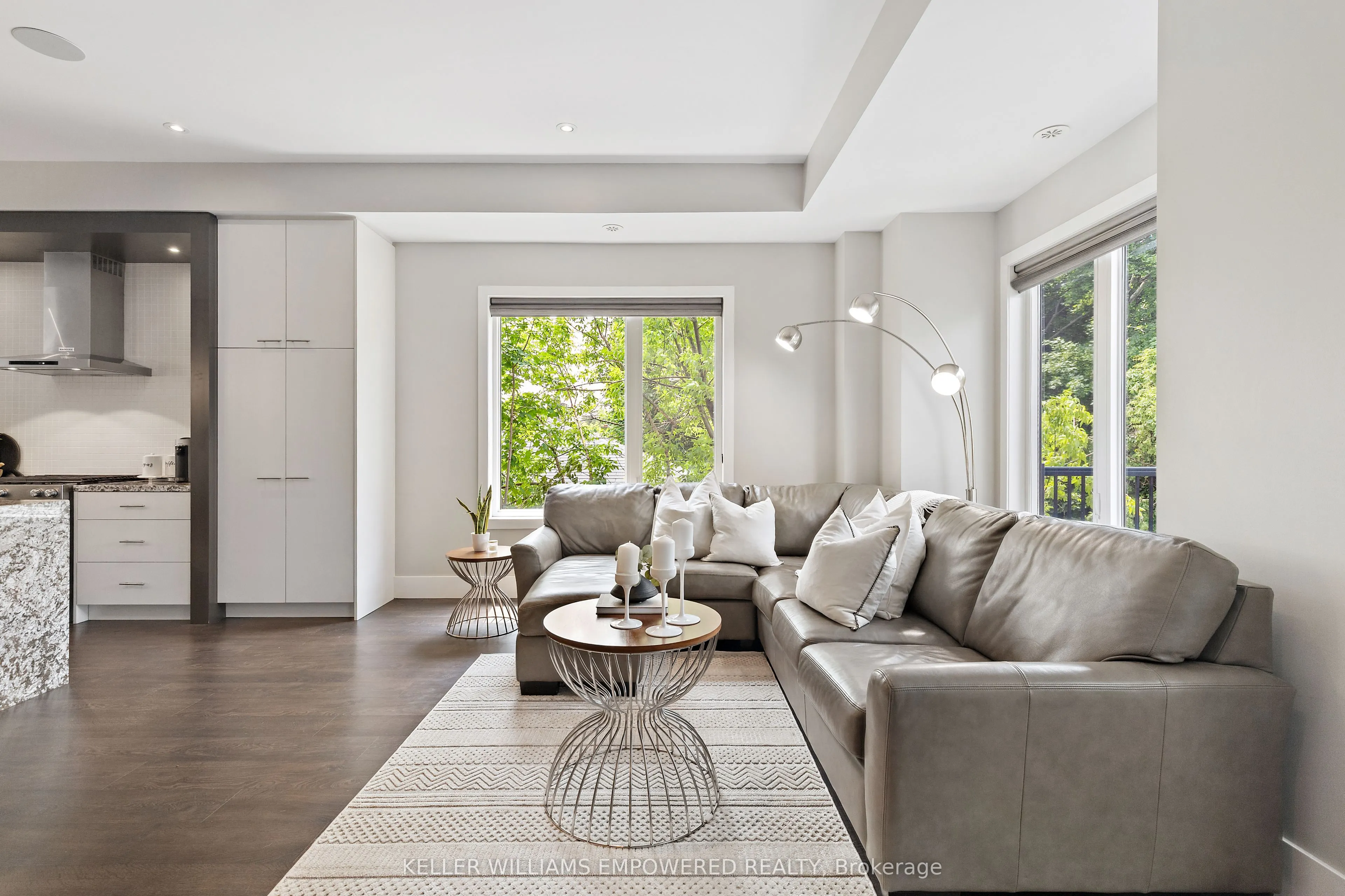 10558 Bayview Avenue, #8