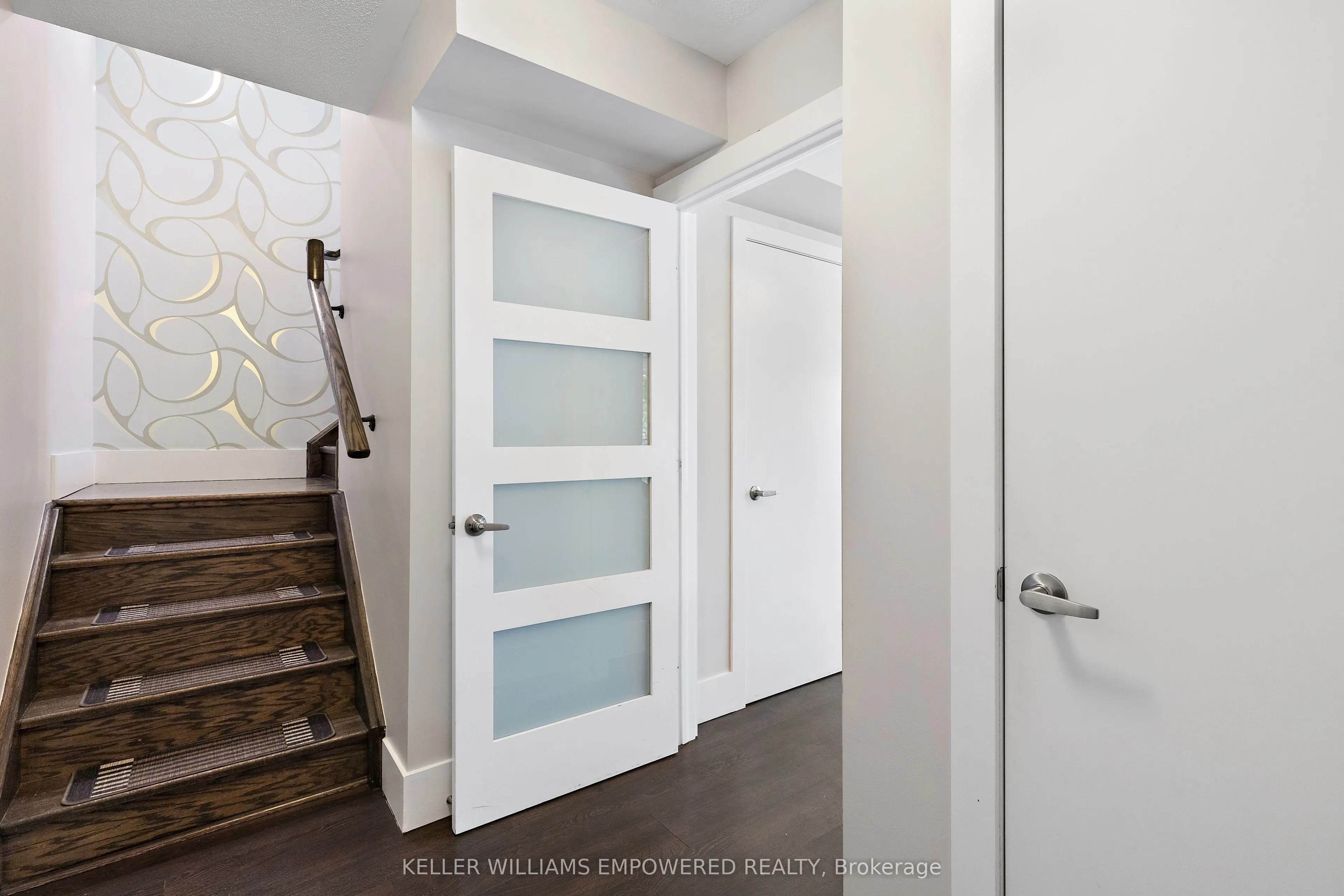 10558 Bayview Avenue, #8