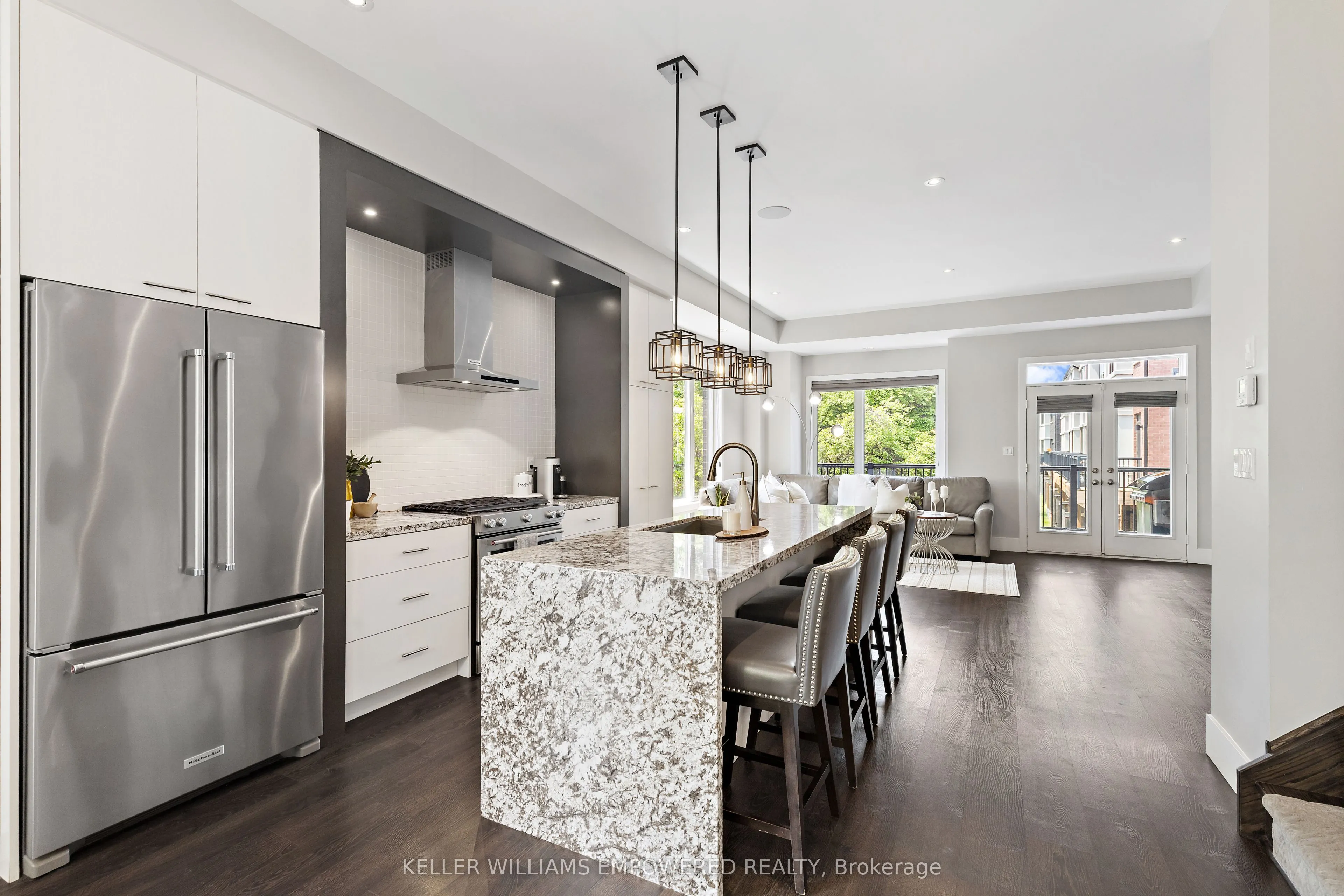 10558 Bayview Avenue, #8