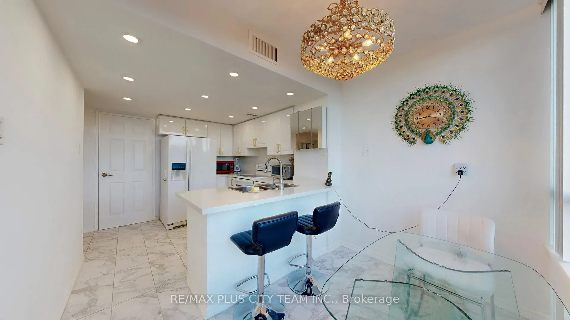 7440 Bathurst Street, #410