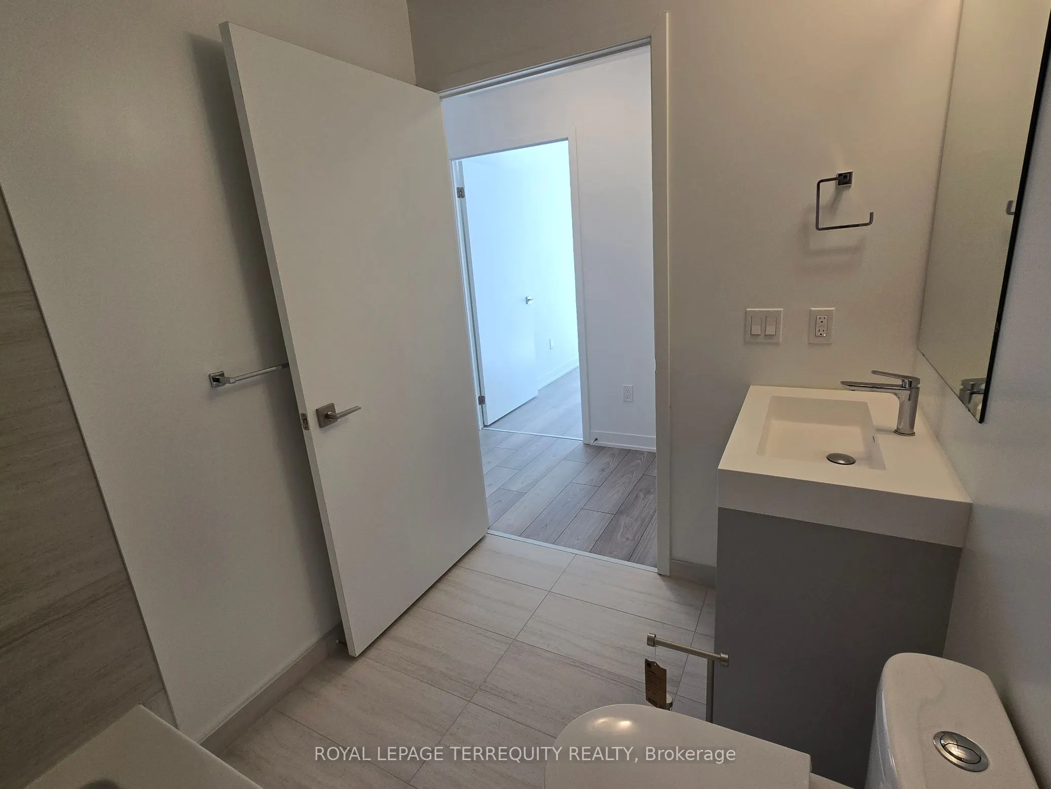498 Caldari Road, #2032