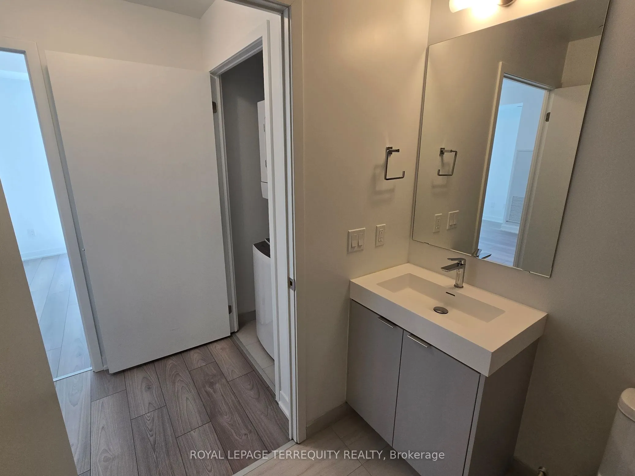 498 Caldari Road, #2032