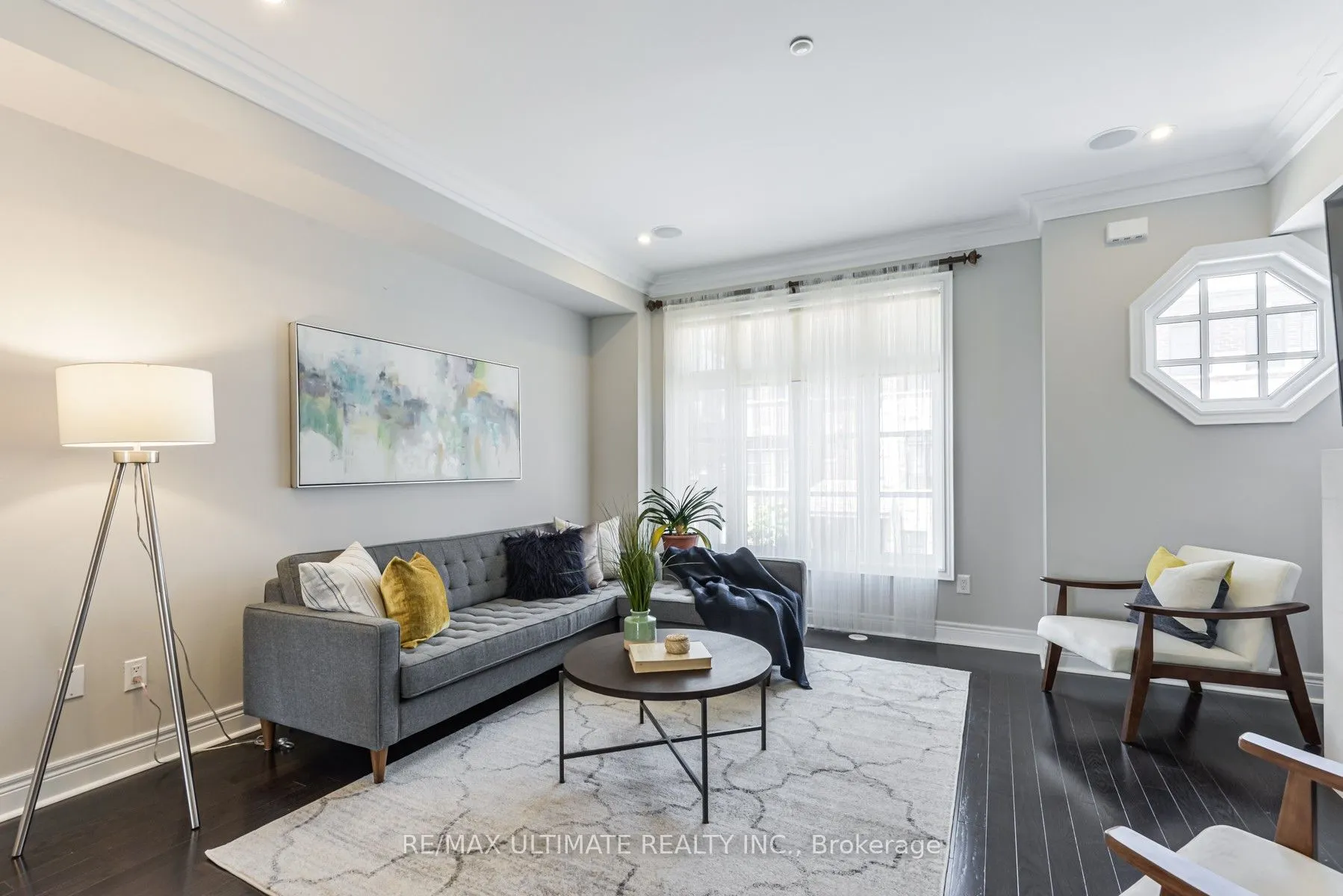 15 Powseland Crescent W, #7