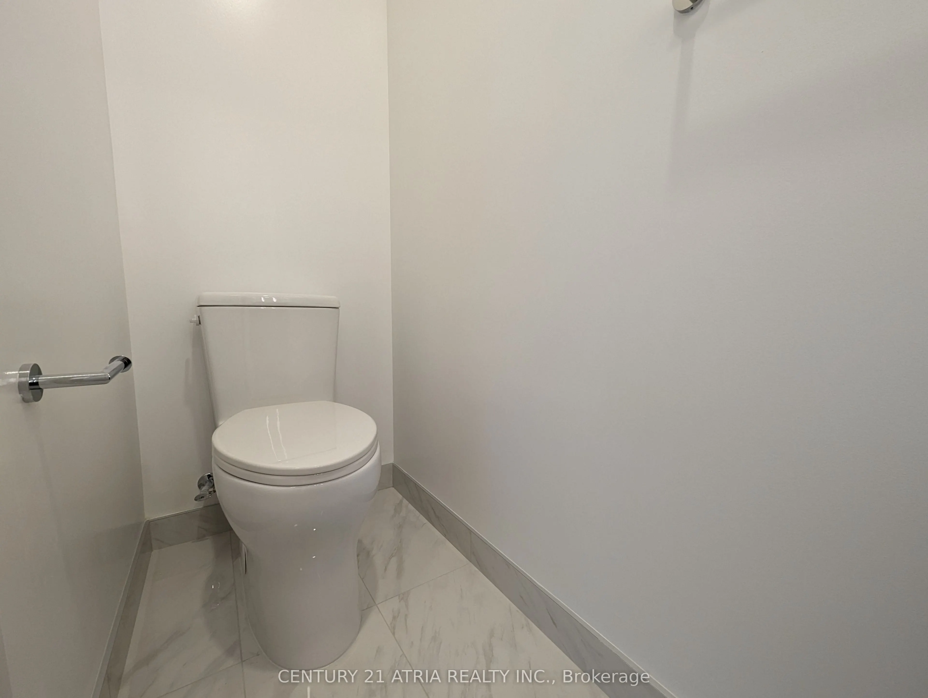 397 Royal Orchard Boulevard, #323