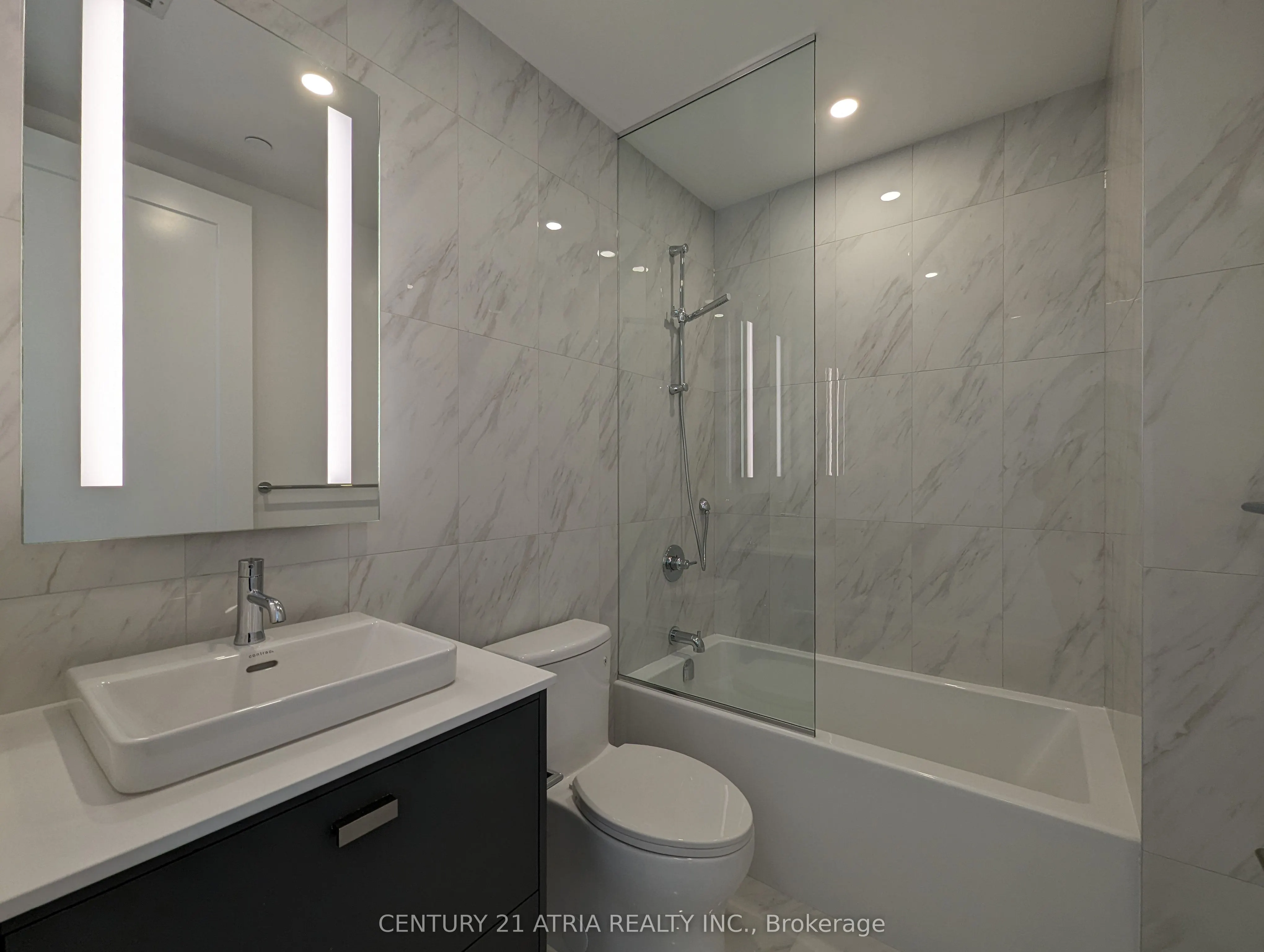 397 Royal Orchard Boulevard, #323