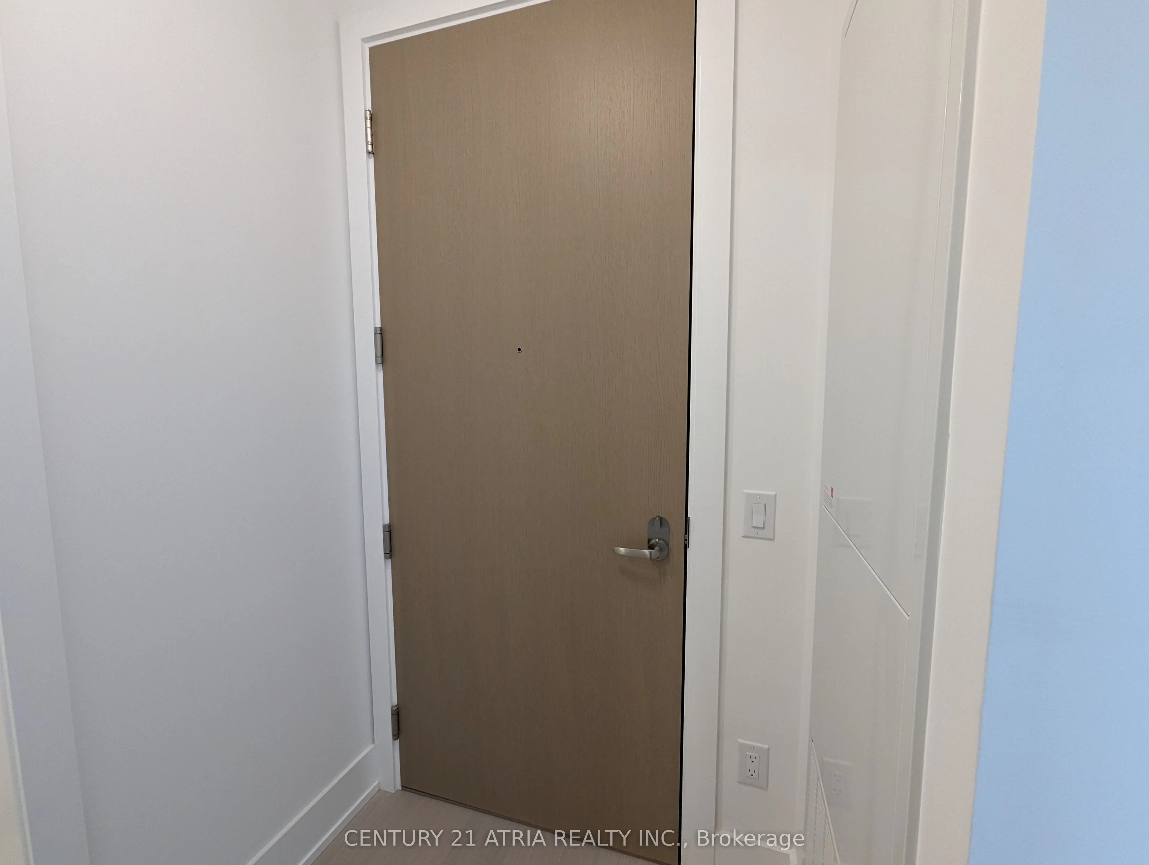 397 Royal Orchard Boulevard, #323