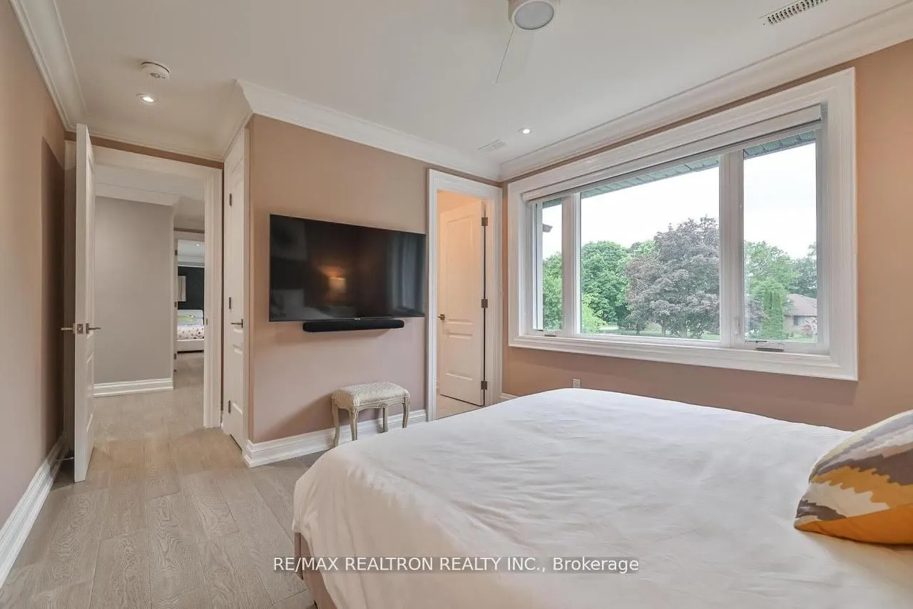 3 Rosea Court