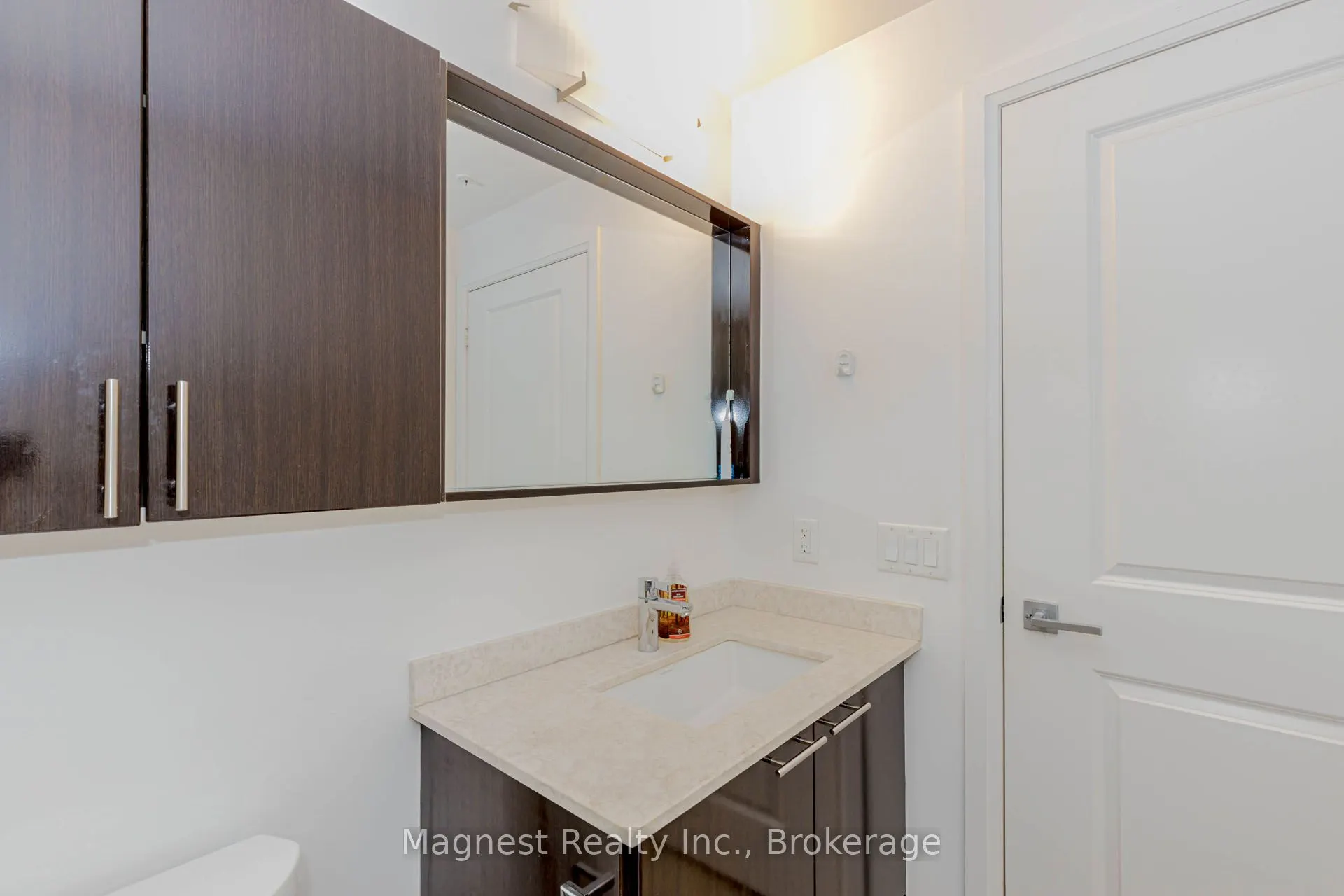85 North Park Road, #1110