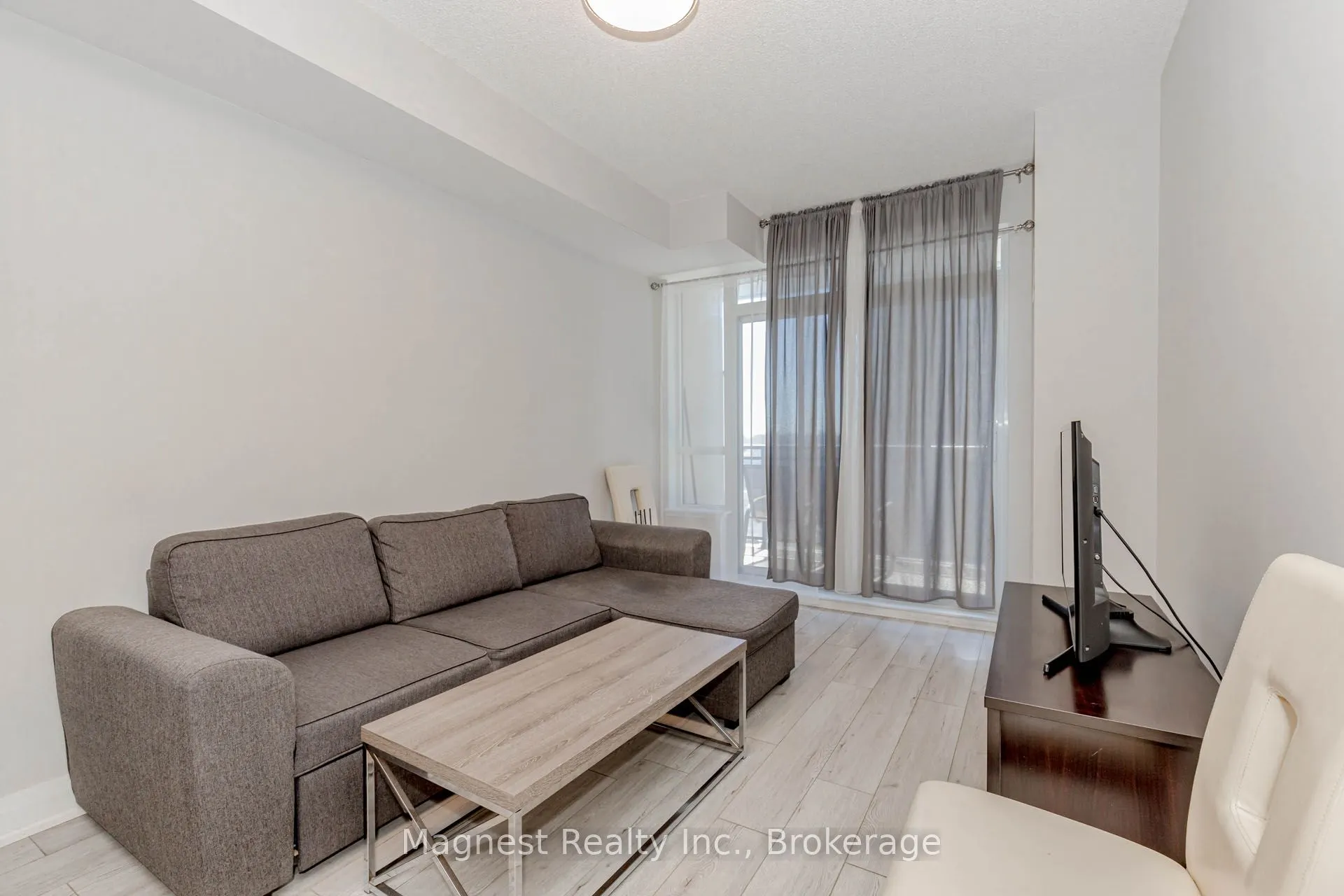 85 North Park Road, #1110
