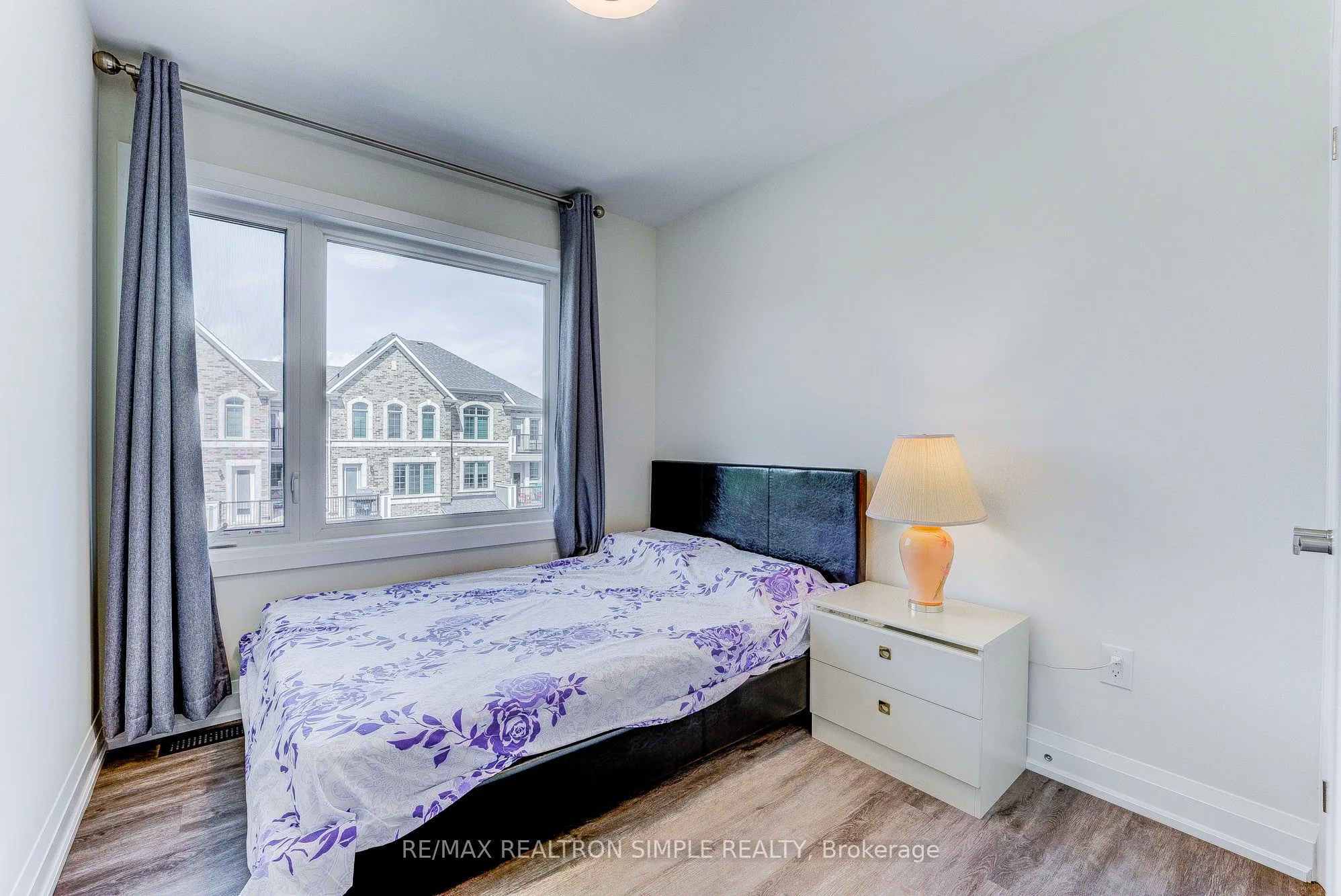 35 Thomas Frisby Jr Crescent